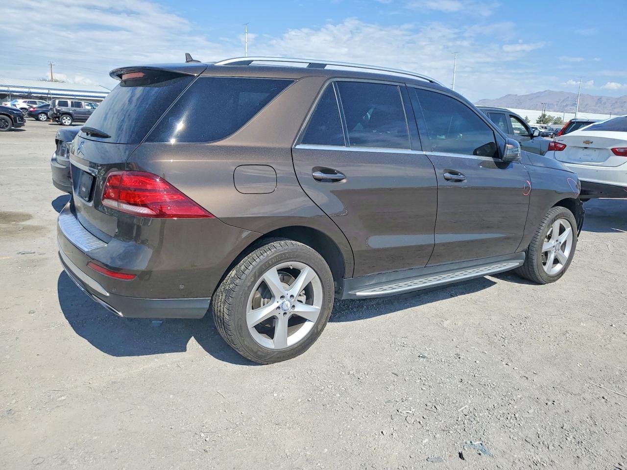 2017 Mercedes-benz Gle 350 Коричневый vin: 4JGDA5JB7HA816667