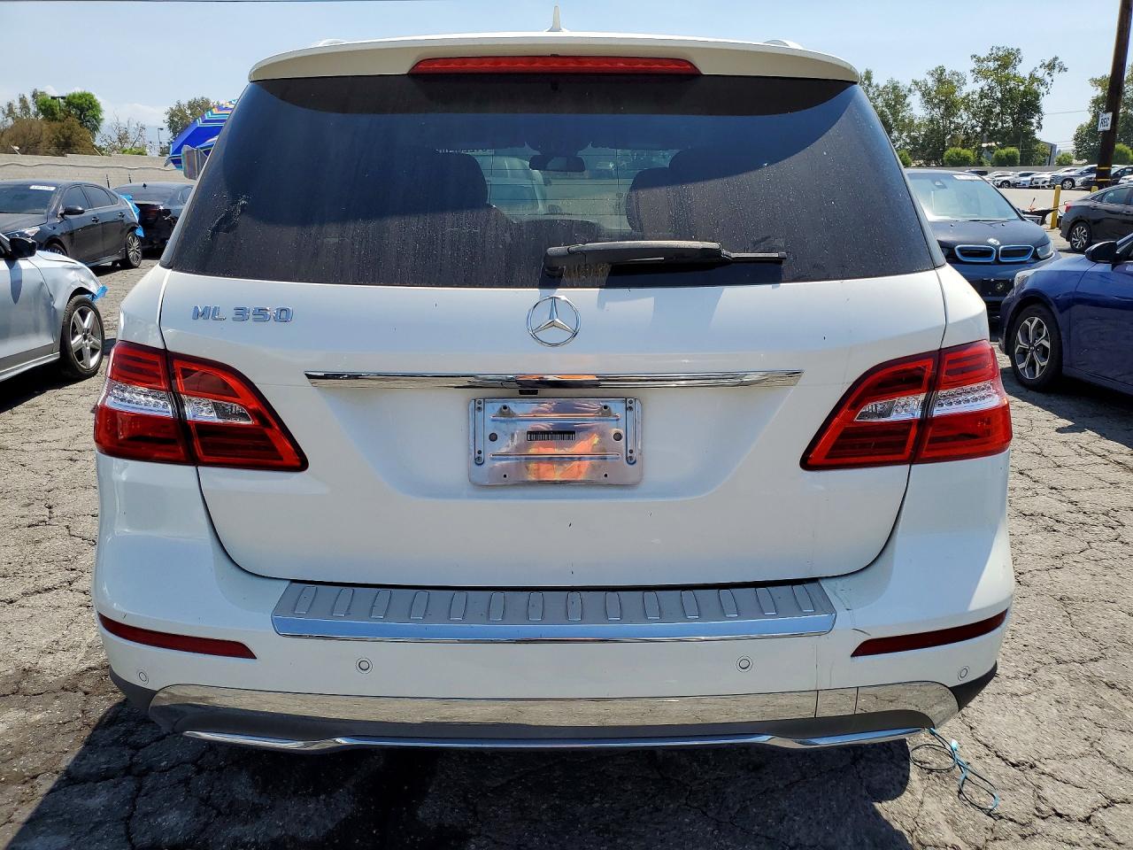 2013 Mercedes-benz Ml 350 White vin: 4JGDA5JB8DA100774