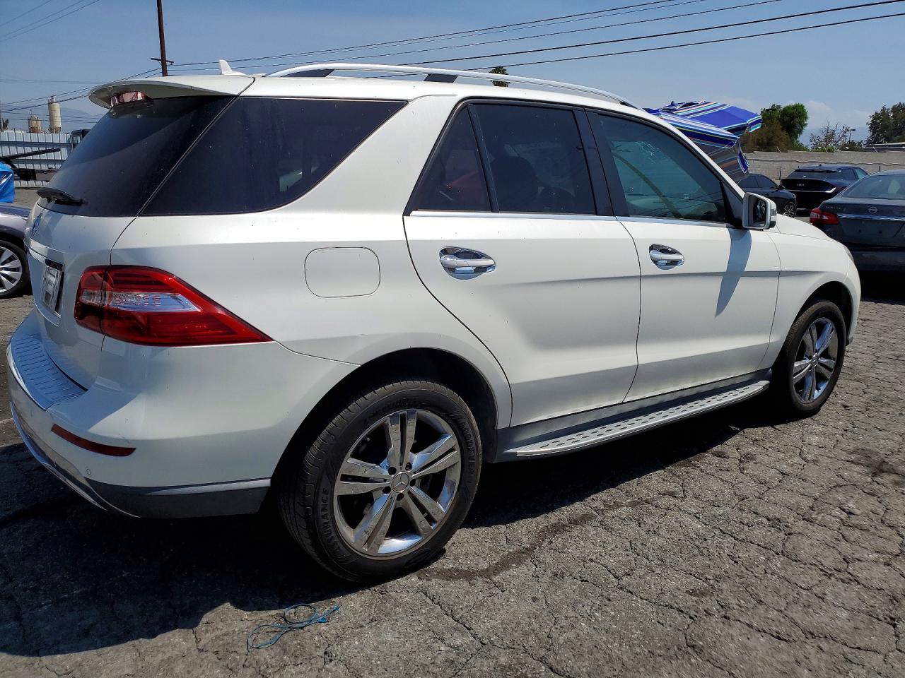2013 Mercedes-benz Ml 350 White vin: 4JGDA5JB8DA100774
