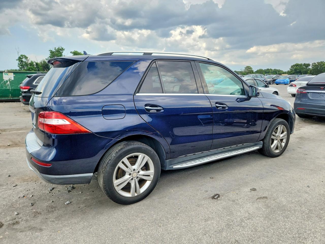 2013 Mercedes-benz Ml 350 Blue vin: 4JGDA5JB8DA166788