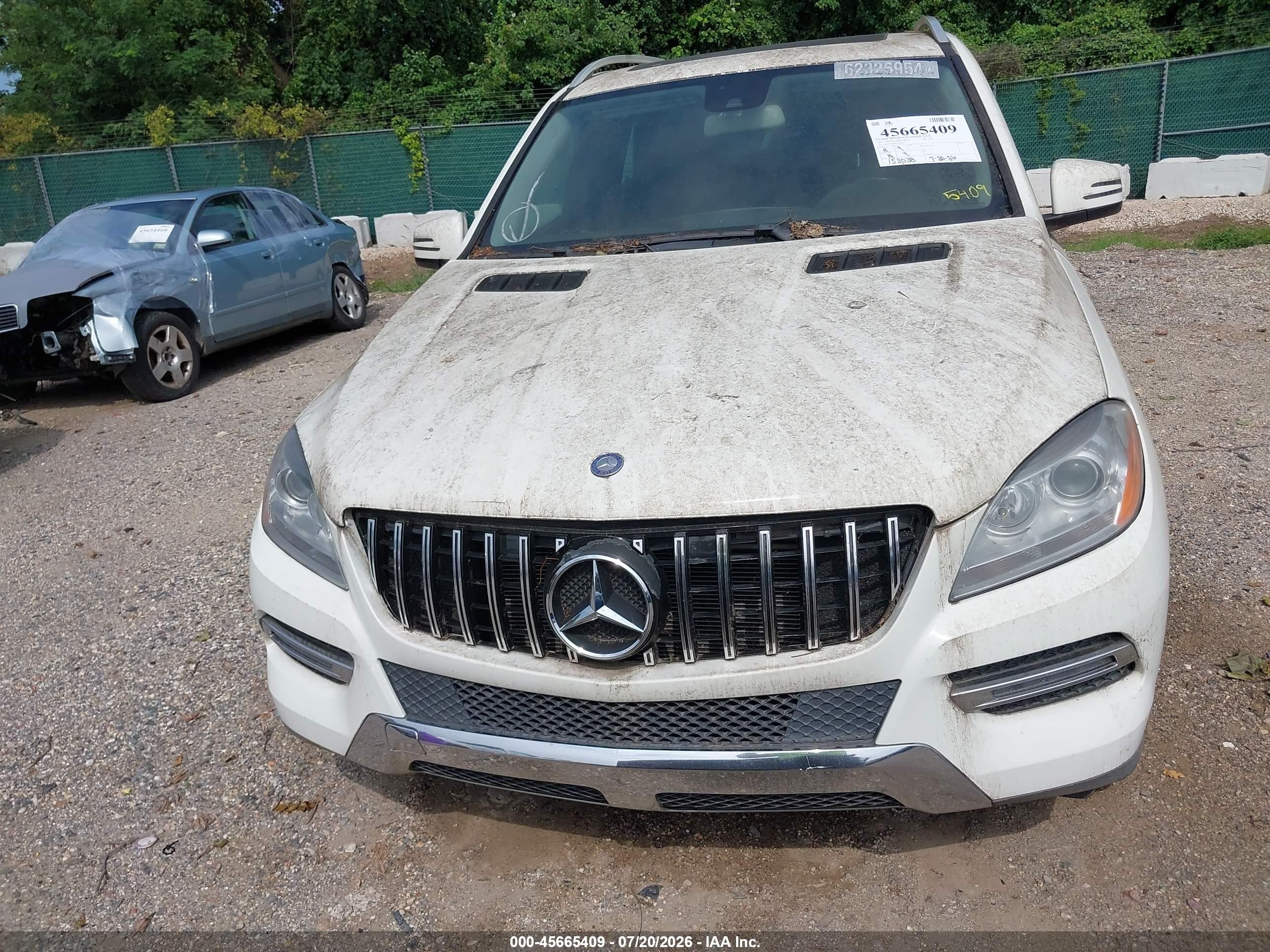 2013 Mercedes-benz Ml 350   White vin: 4JGDA5JB8DA205914