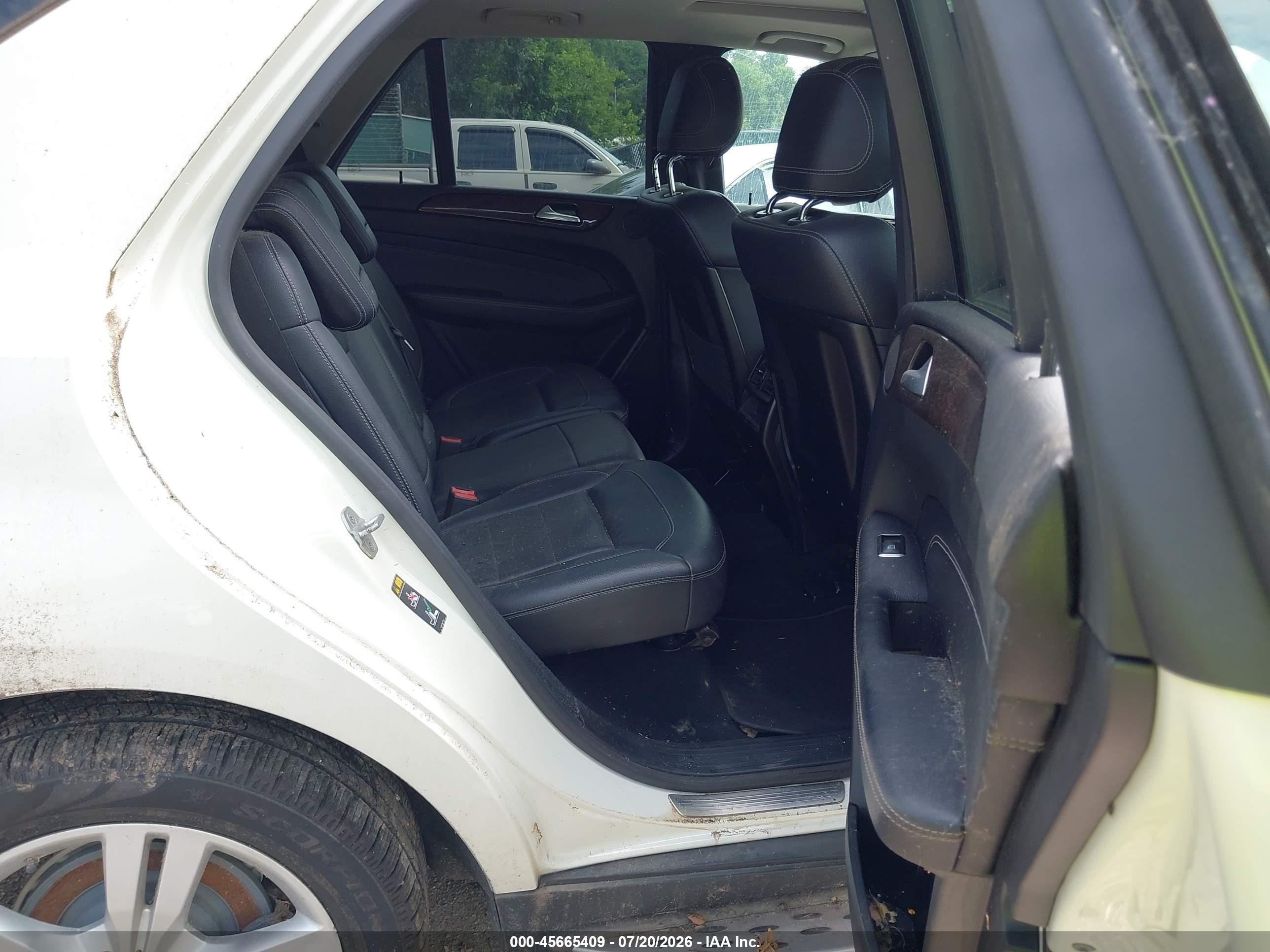 2013 Mercedes-benz Ml 350   White vin: 4JGDA5JB8DA205914