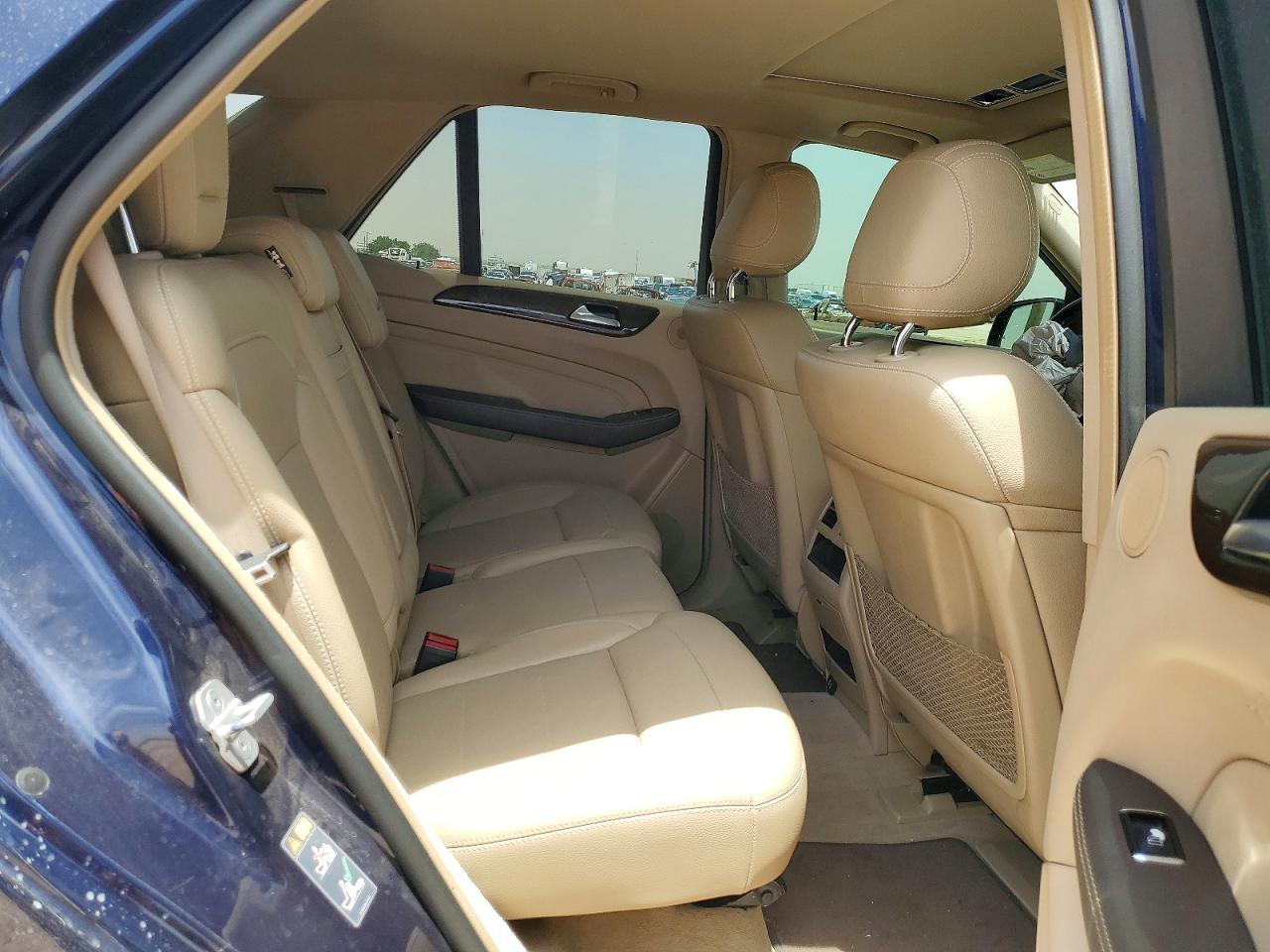 2015 Mercedes-benz Ml 350 Blue vin: 4JGDA5JB8FA455916