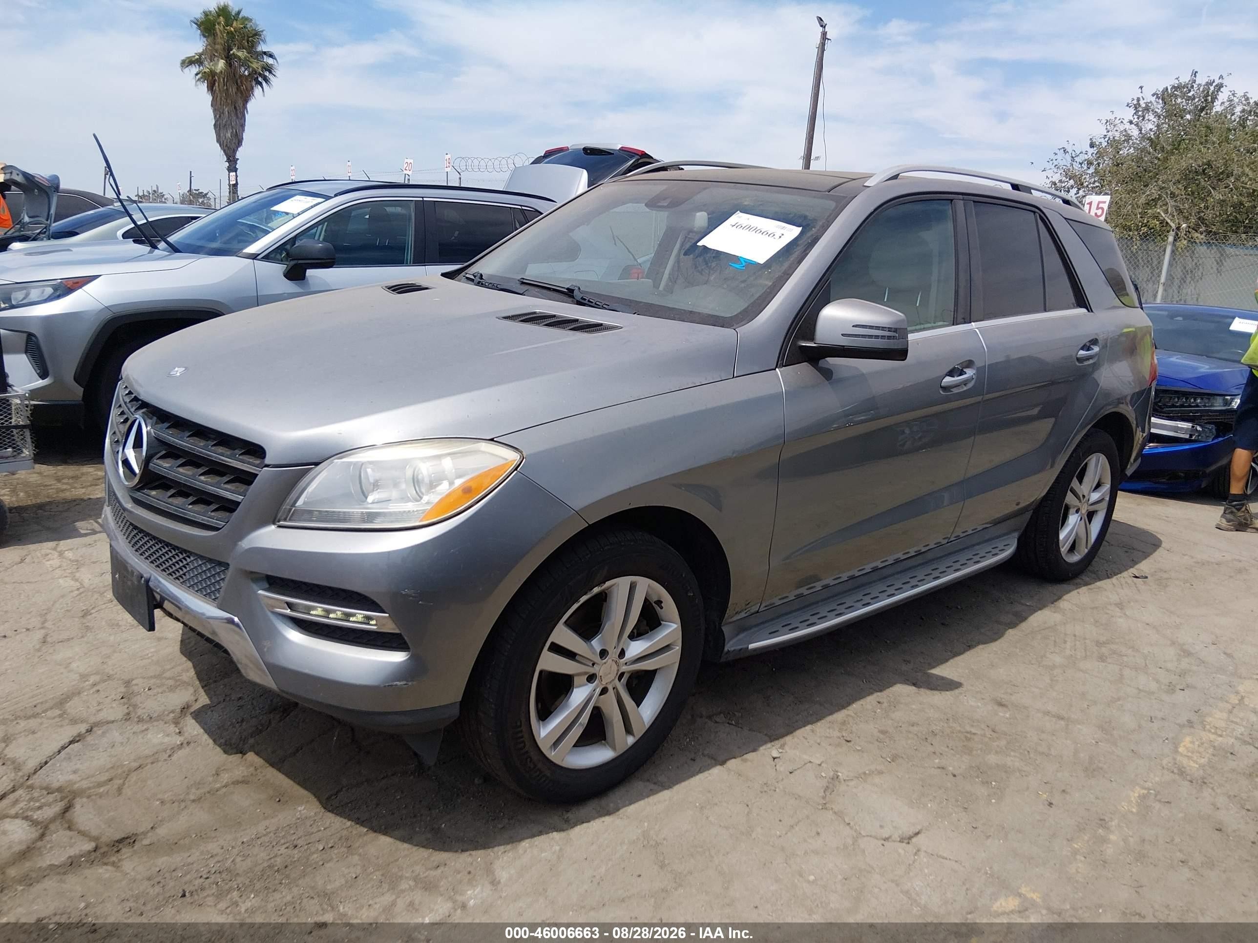 2015 Mercedes-benz Ml 350   Серый vin: 4JGDA5JB8FA460405