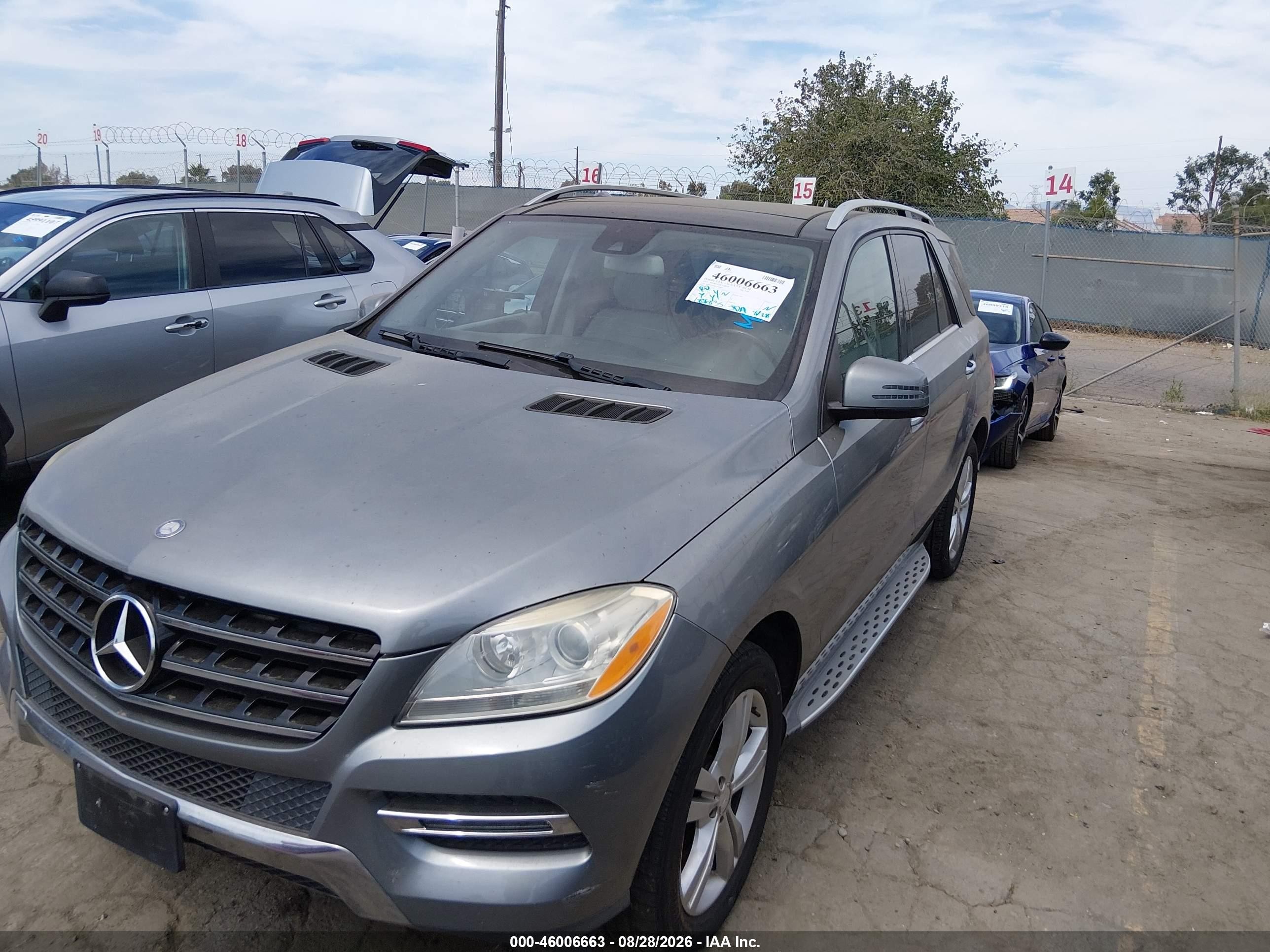 2015 Mercedes-benz Ml 350   Серый vin: 4JGDA5JB8FA460405
