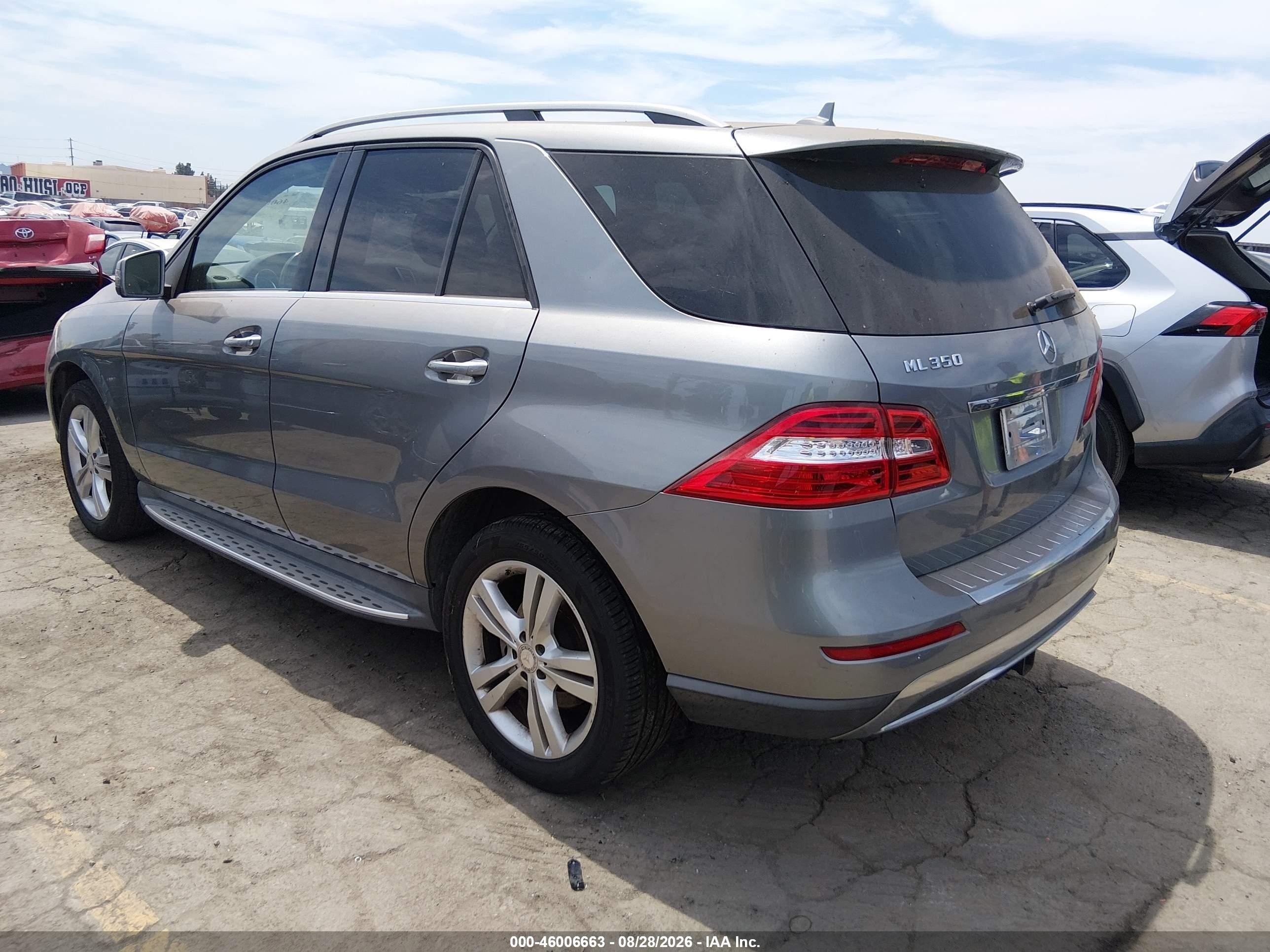 2015 Mercedes-benz Ml 350   Серый vin: 4JGDA5JB8FA460405
