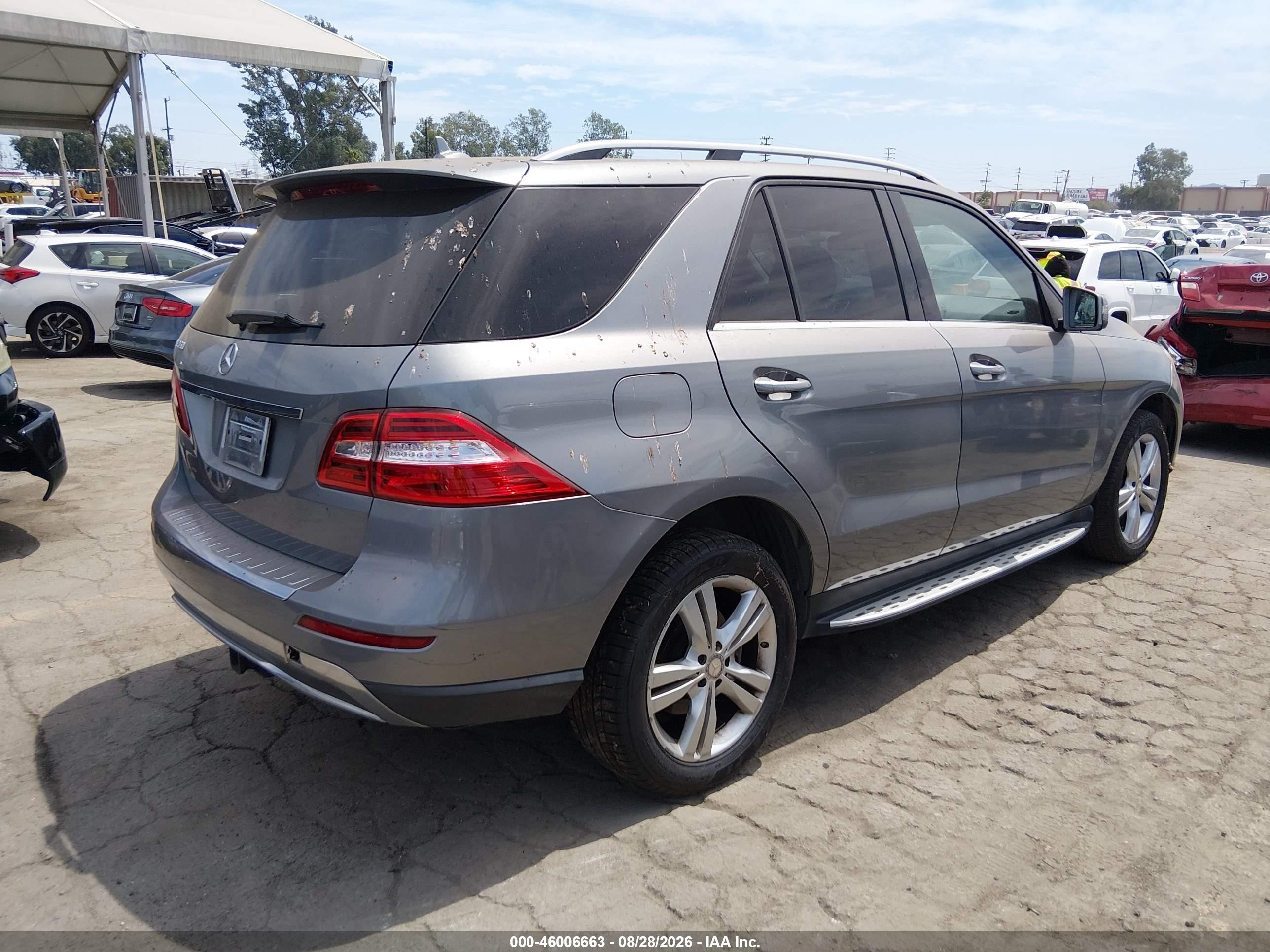 2015 Mercedes-benz Ml 350   Серый vin: 4JGDA5JB8FA460405