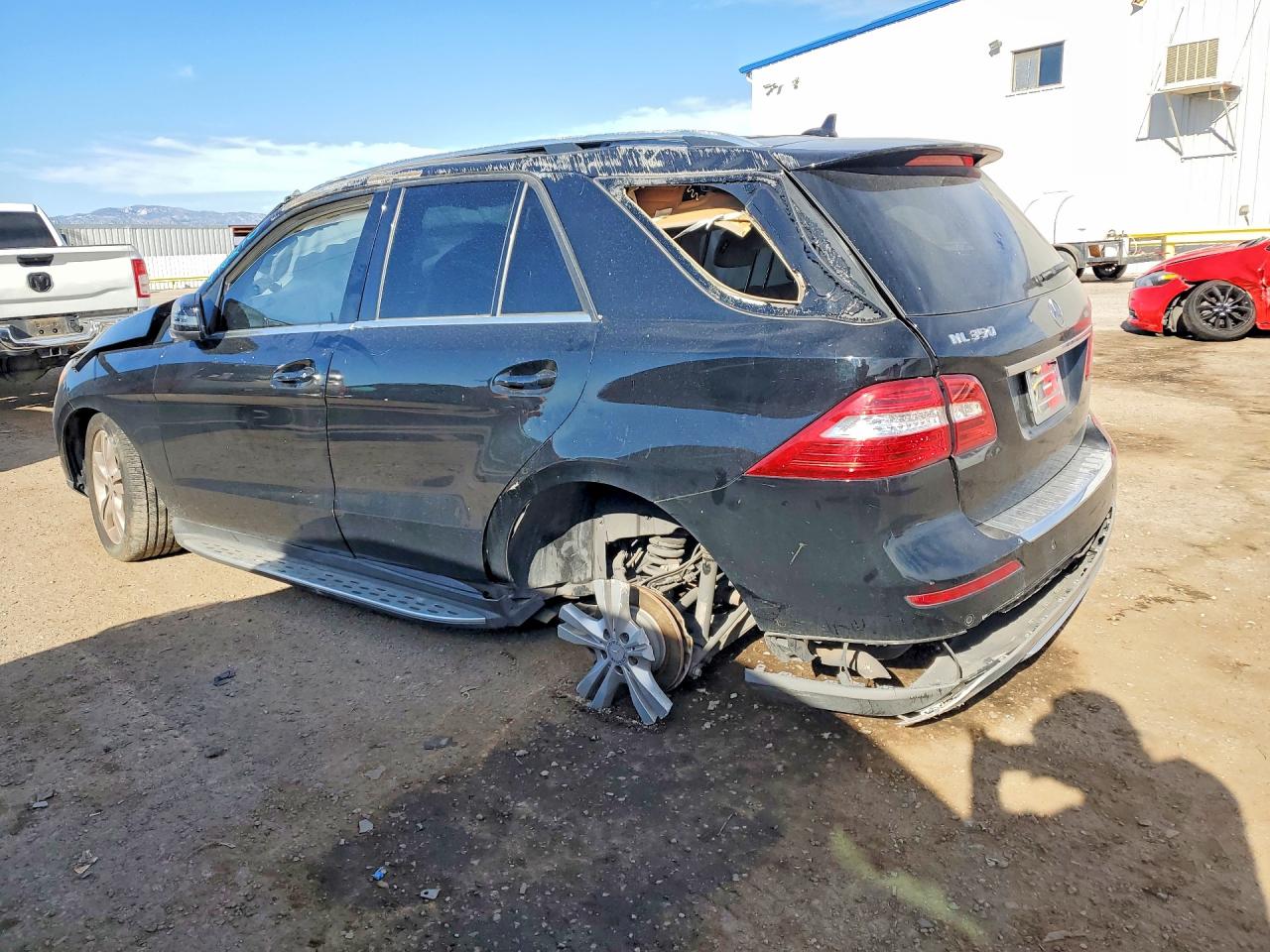 2015 Mercedes-benz Ml Black vin: 4JGDA5JB8FA496210