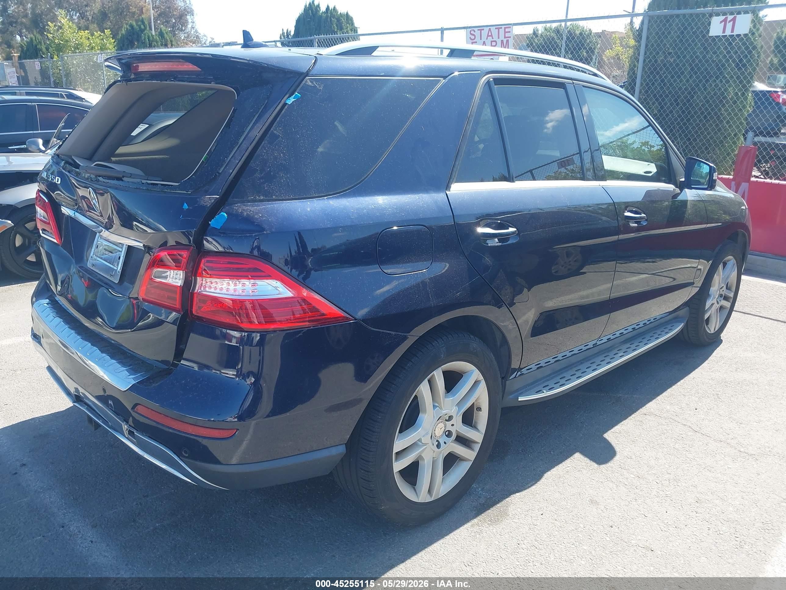 2015 Mercedes-benz Ml 350   Синий vin: 4JGDA5JB8FA496448