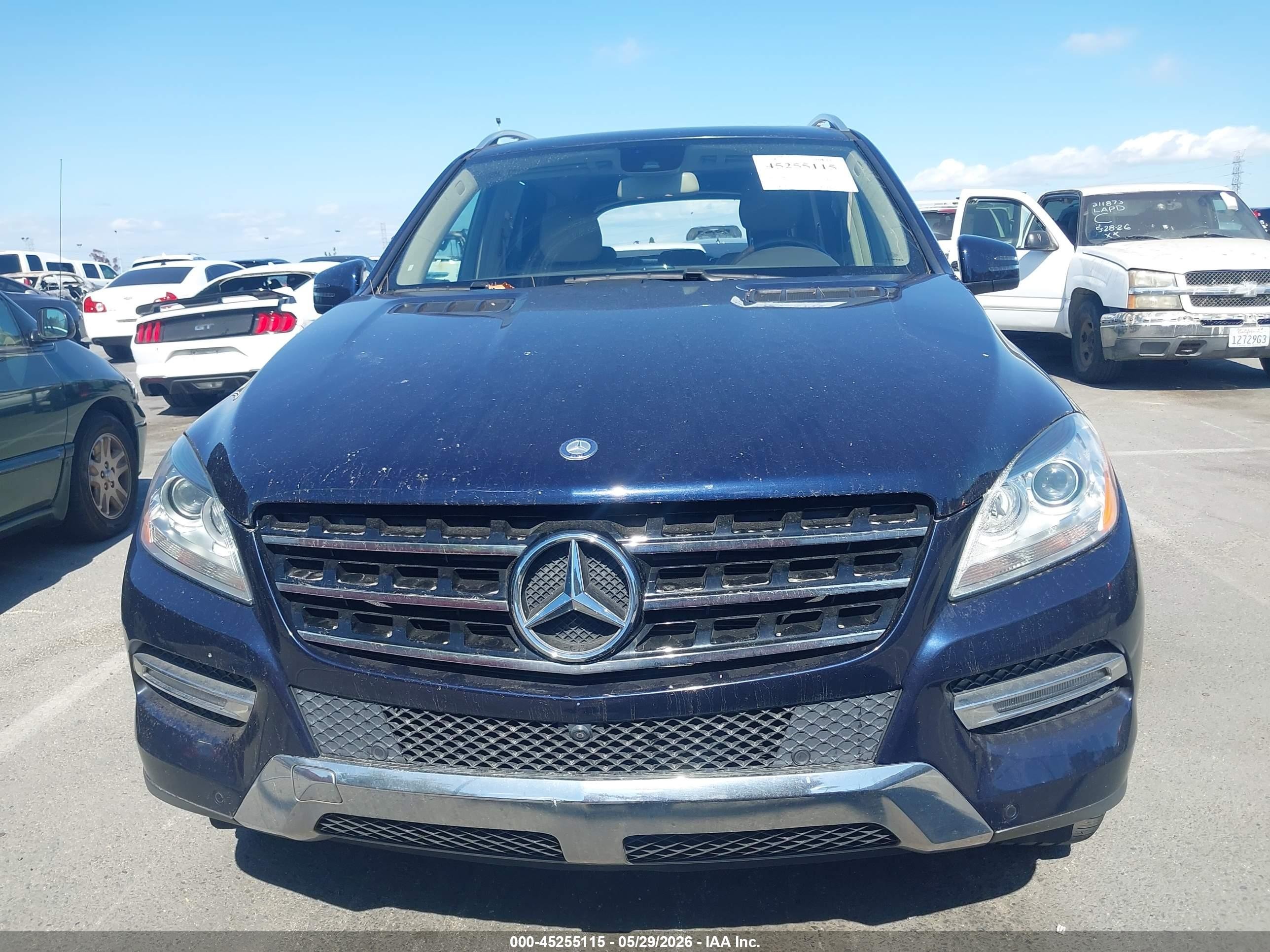 2015 Mercedes-benz Ml 350   Синий vin: 4JGDA5JB8FA496448