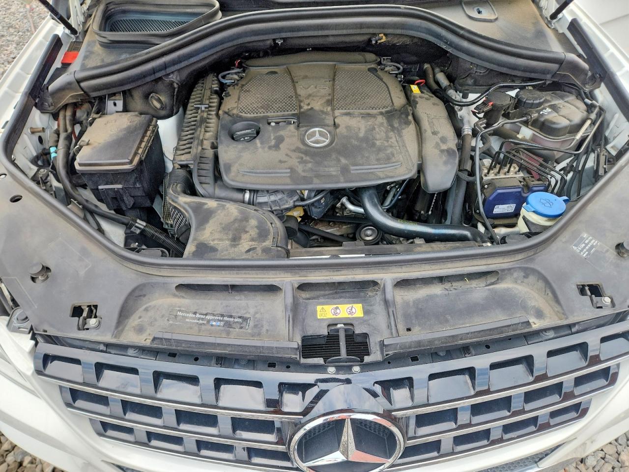 2015 Mercedes-benz Ml 350 White vin: 4JGDA5JB8FA521039