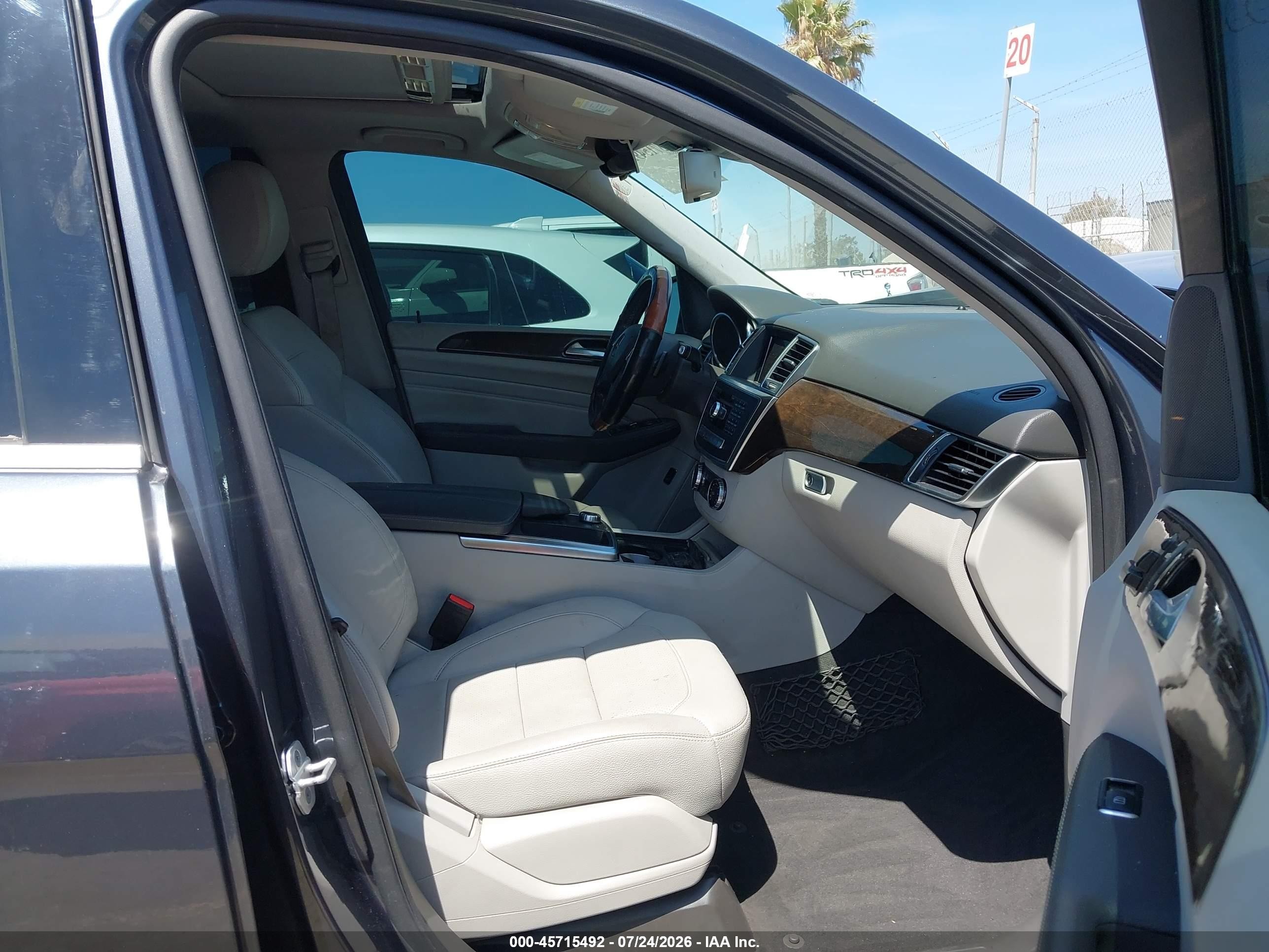2015 Mercedes-benz Ml 350 Серый vin: 4JGDA5JB8FA524751