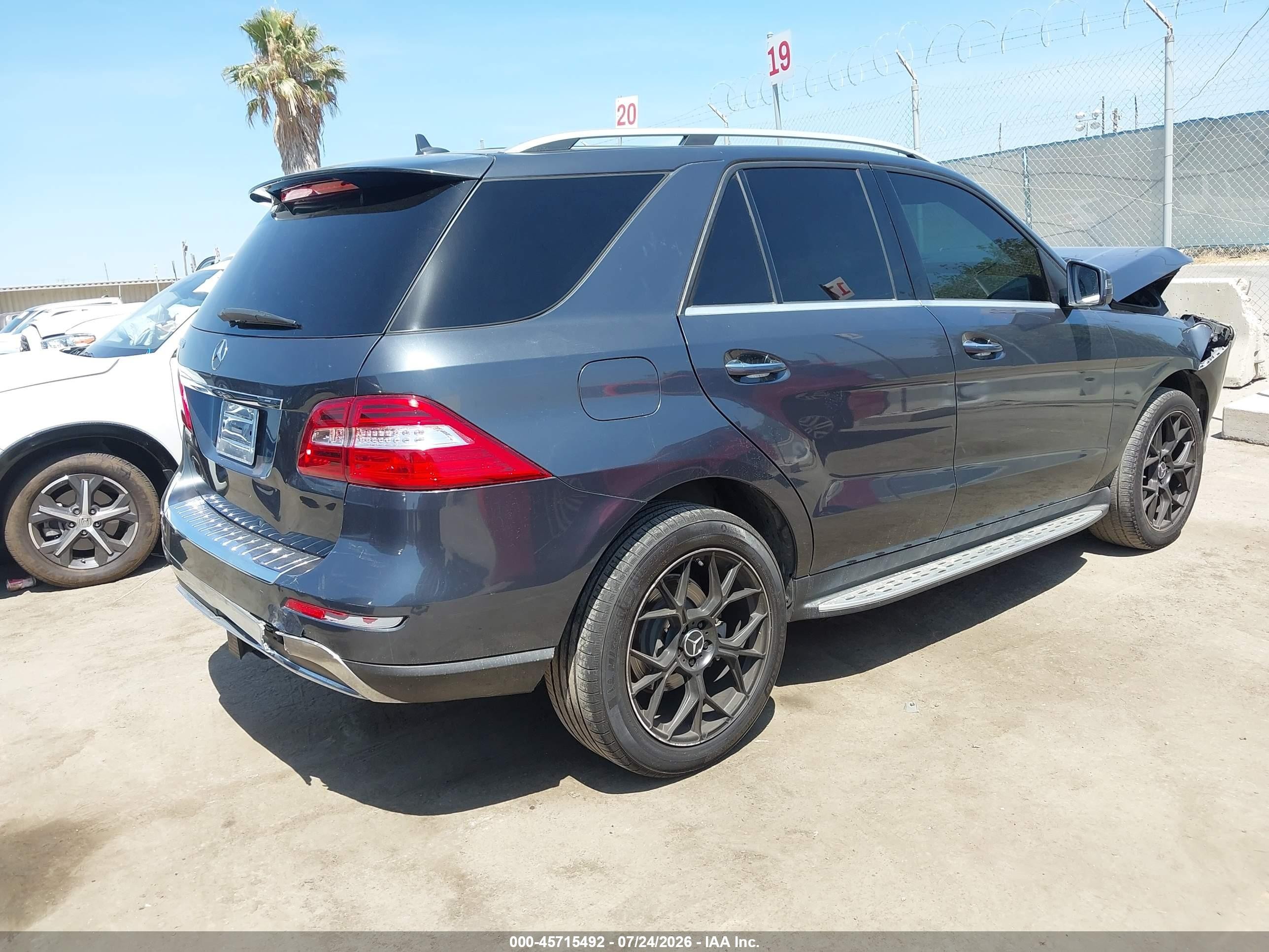 2015 Mercedes-benz Ml 350 Серый vin: 4JGDA5JB8FA524751