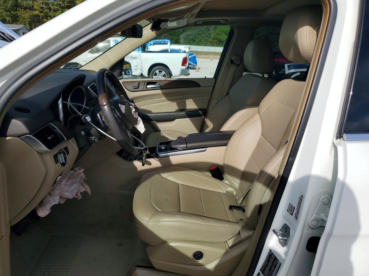 2015 Mercedes-benz Ml 350 White vin: 4JGDA5JB8FA580849