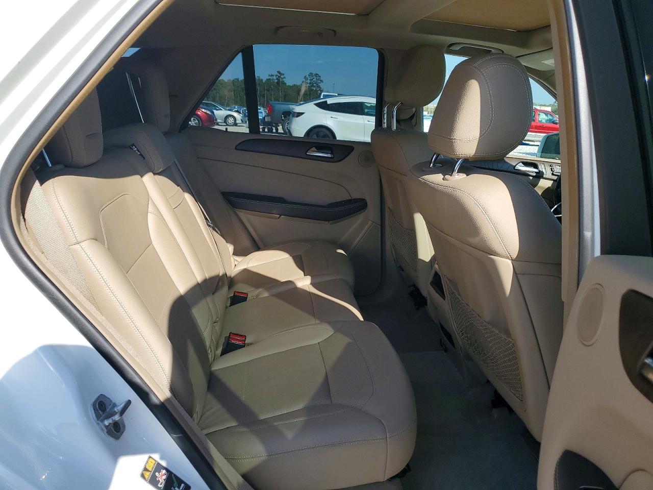 2015 Mercedes-benz Ml 350 White vin: 4JGDA5JB8FA580849