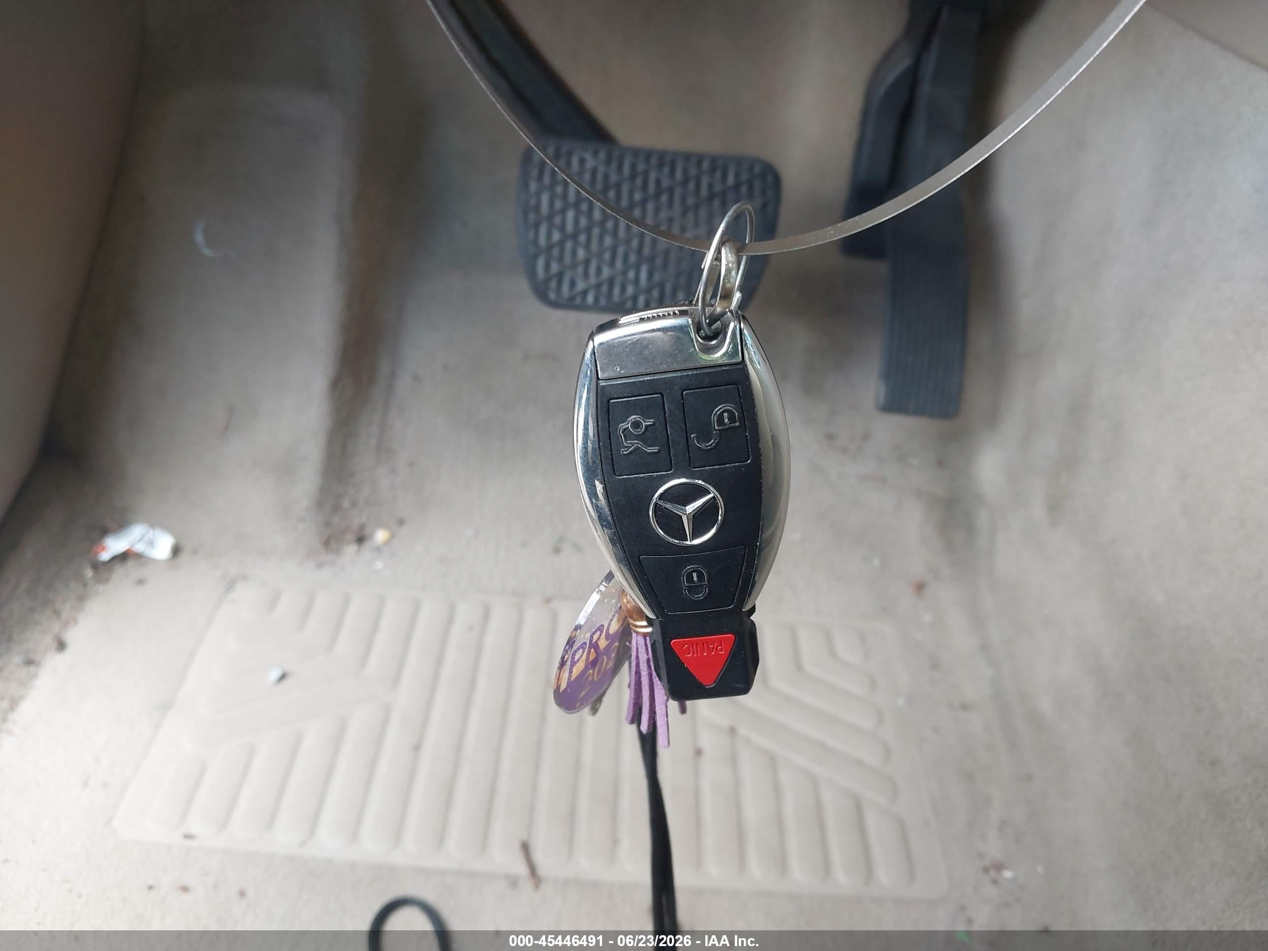 2015 Mercedes-benz Ml 350   Серый vin: 4JGDA5JB8FA593648