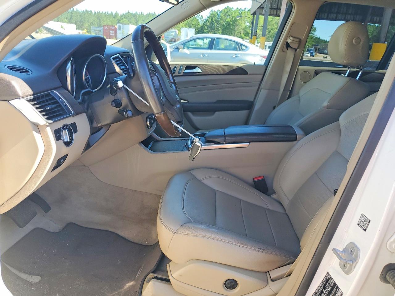 2015 Mercedes-benz Ml 350 White vin: 4JGDA5JB8FA613834