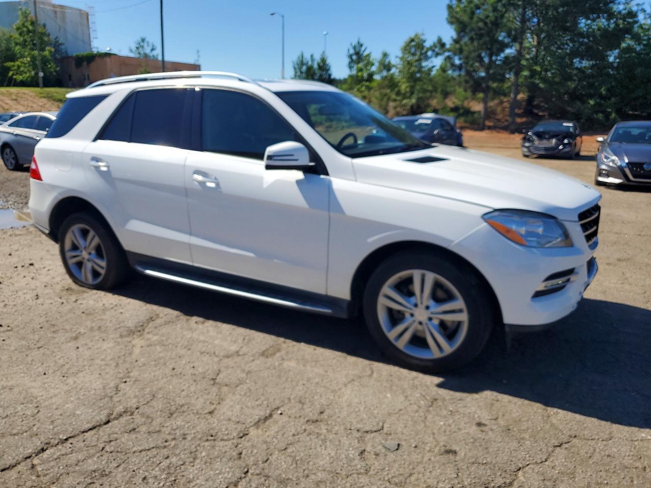 2015 Mercedes-benz Ml 350 White vin: 4JGDA5JB8FA613834