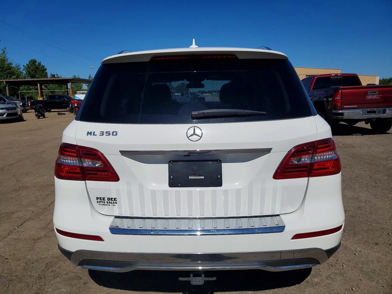 2015 Mercedes-benz Ml 350 White vin: 4JGDA5JB8FA613834