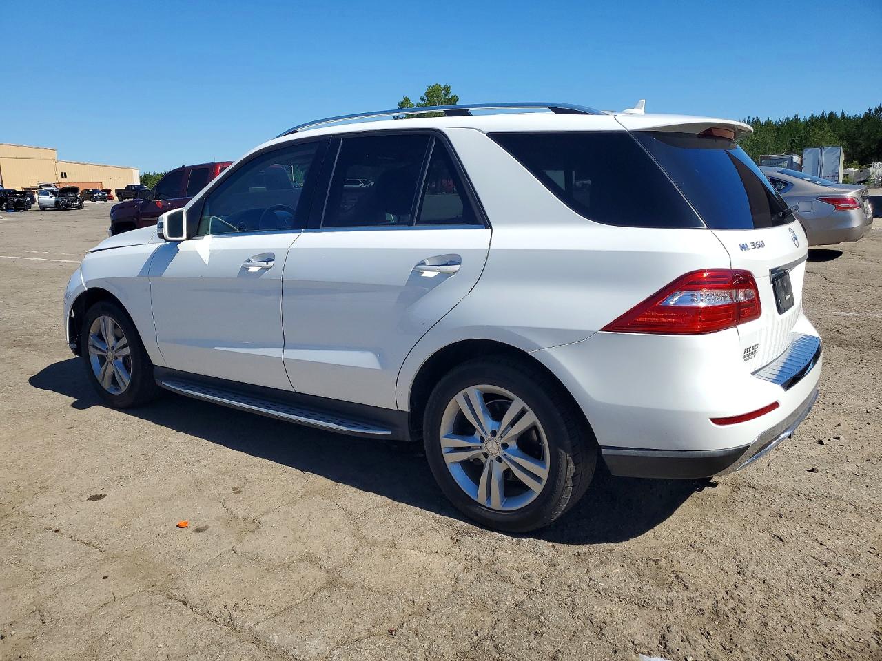 2015 Mercedes-benz Ml 350 White vin: 4JGDA5JB8FA613834