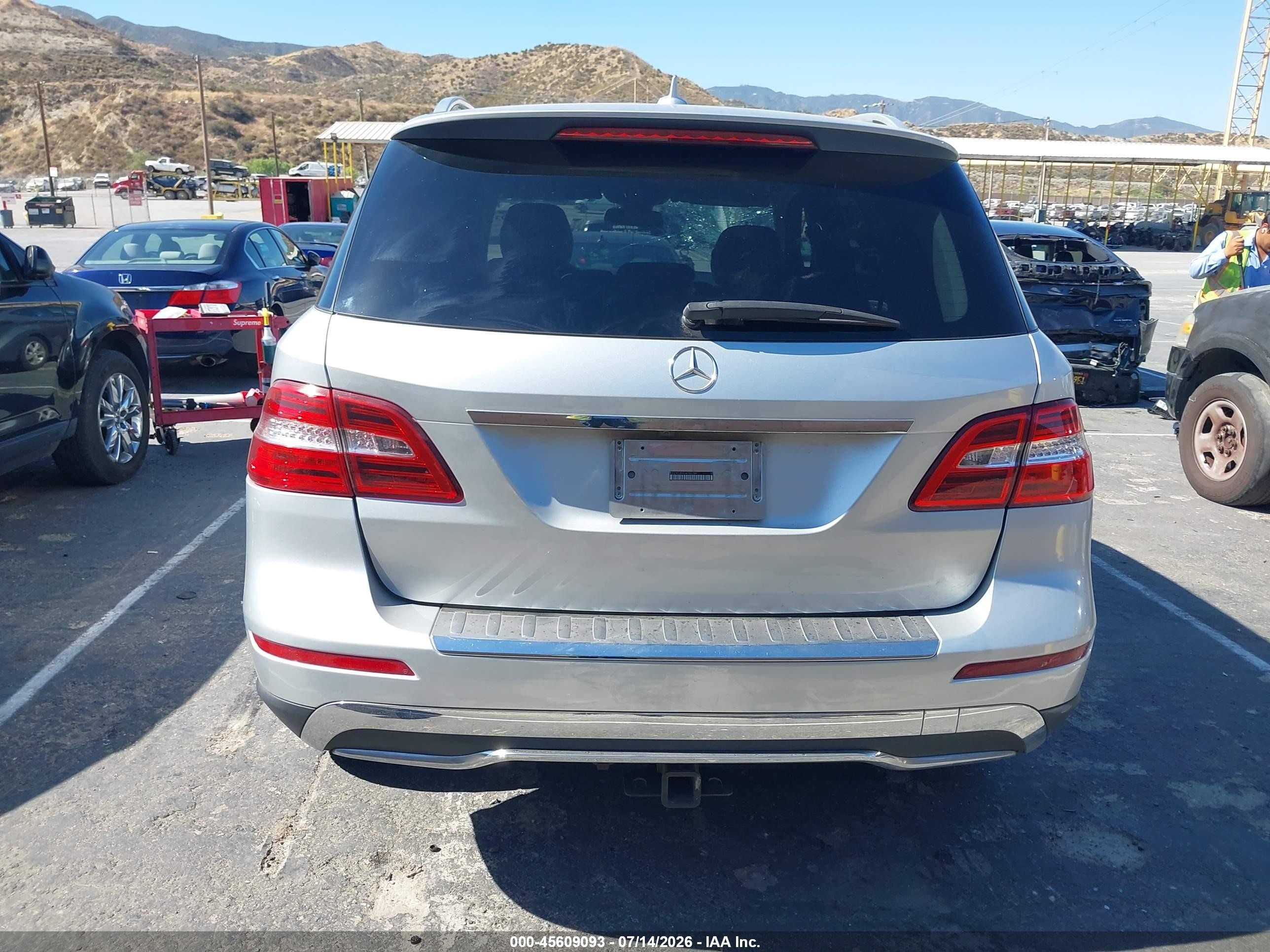2013 Mercedes-benz Ml 350 Silver vin: 4JGDA5JB9DA190789