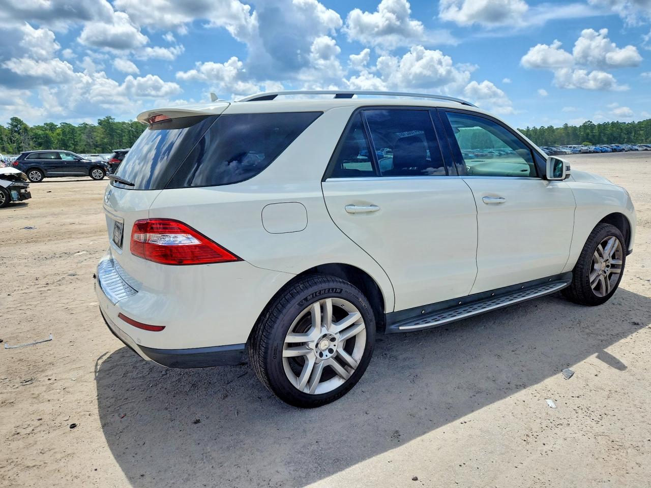 2013 Mercedes-benz Ml 350 Белый vin: 4JGDA5JB9DA230787