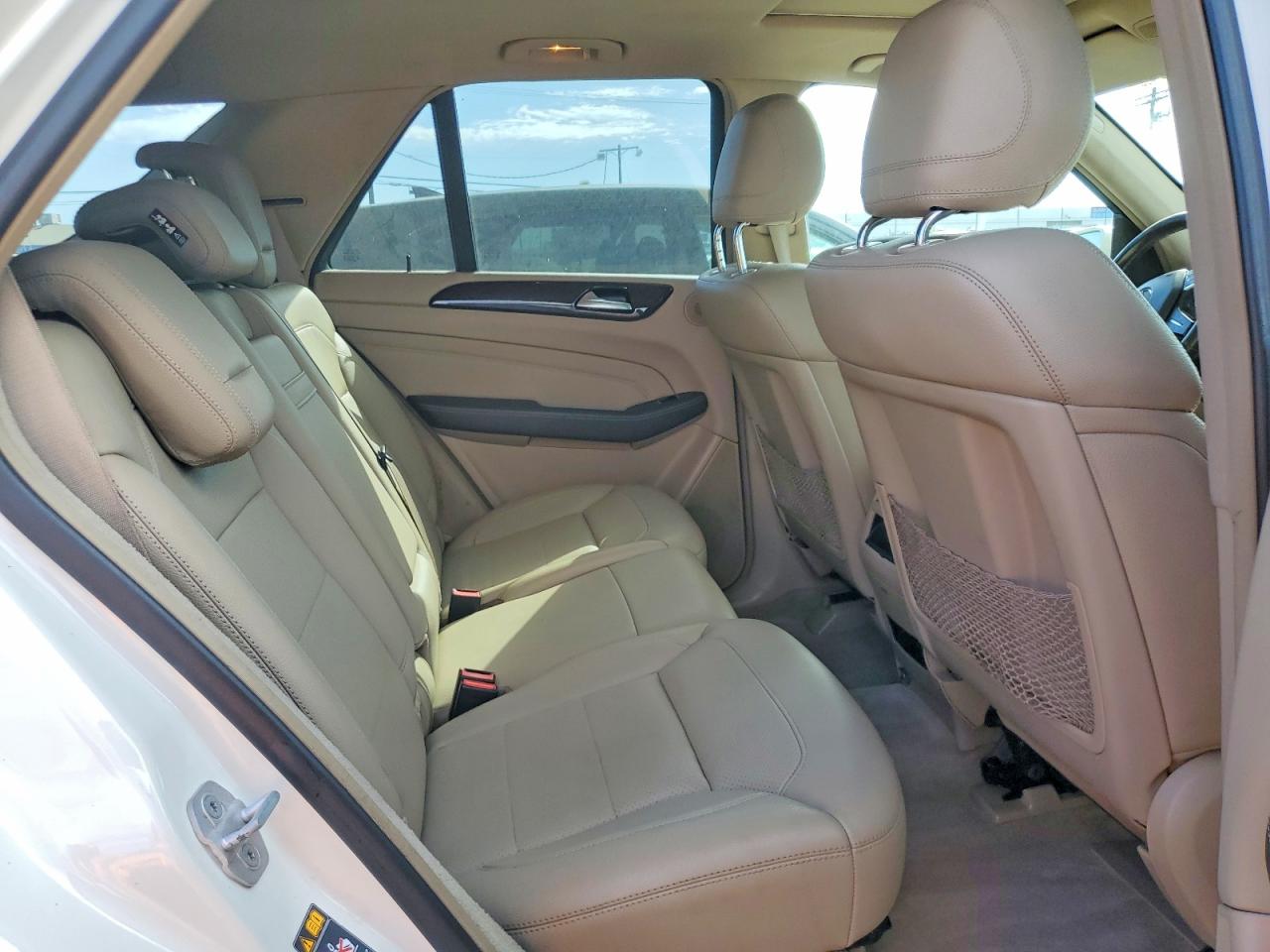 2014 Mercedes-benz Ml 350 White vin: 4JGDA5JB9EA330826
