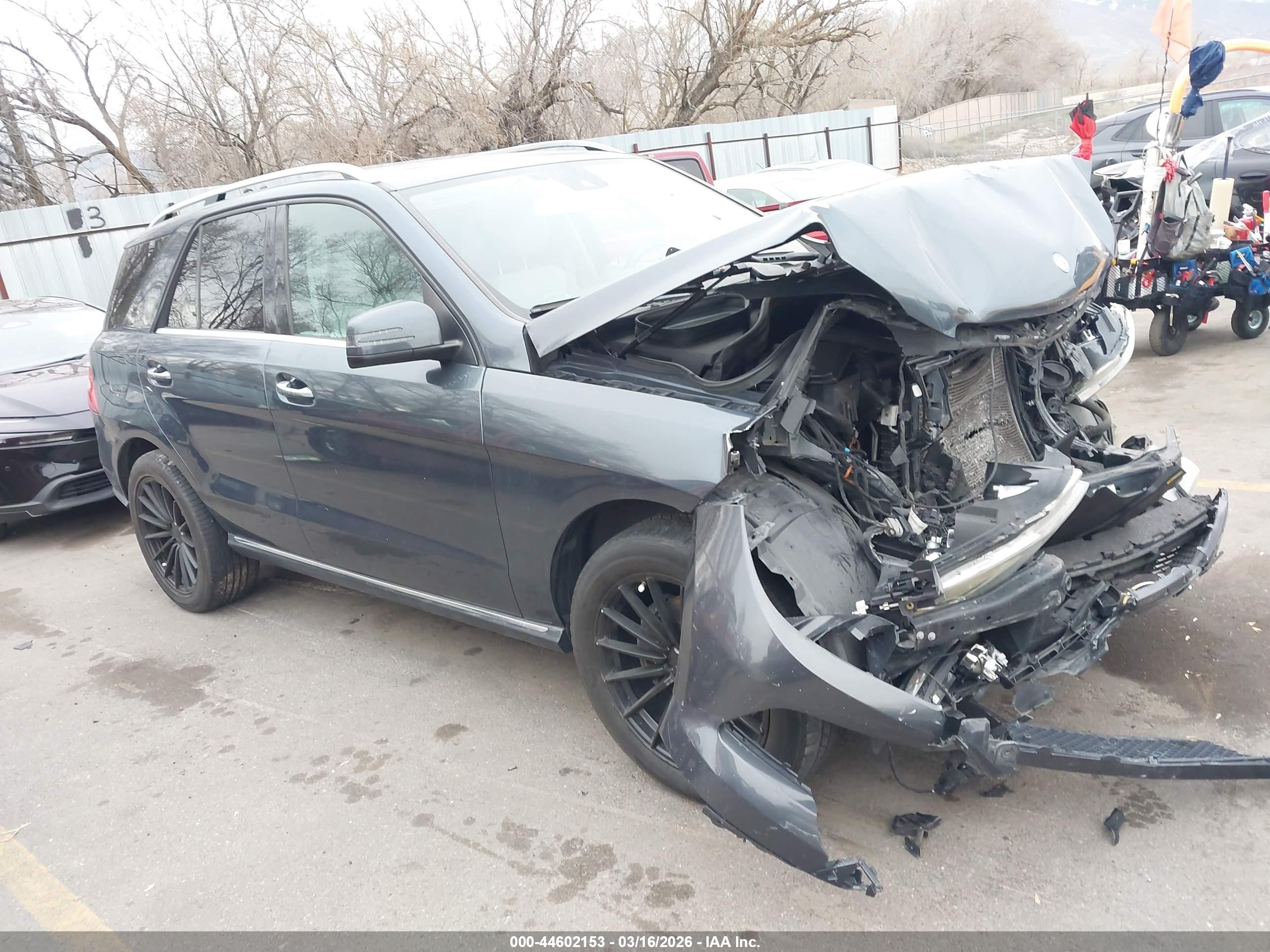 2014 Mercedes-benz Ml 350   Серебряный vin: 4JGDA5JB9EA421465