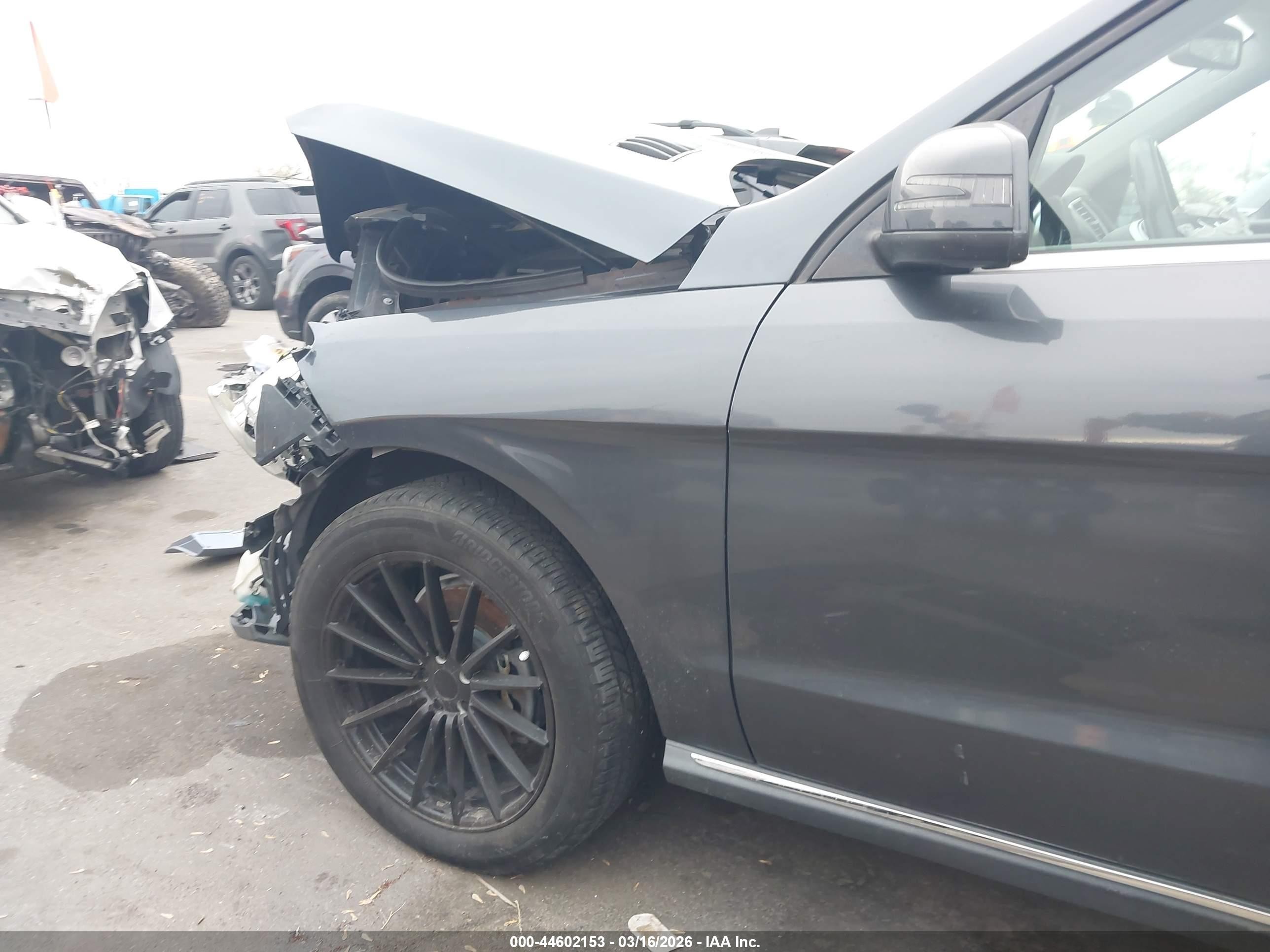 2014 Mercedes-benz Ml 350   Серебряный vin: 4JGDA5JB9EA421465