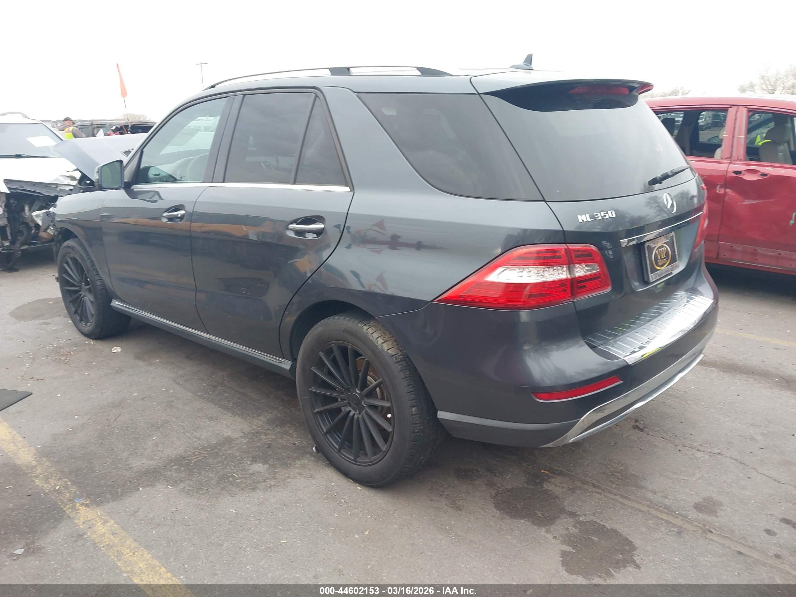 2014 Mercedes-benz Ml 350   Серебряный vin: 4JGDA5JB9EA421465