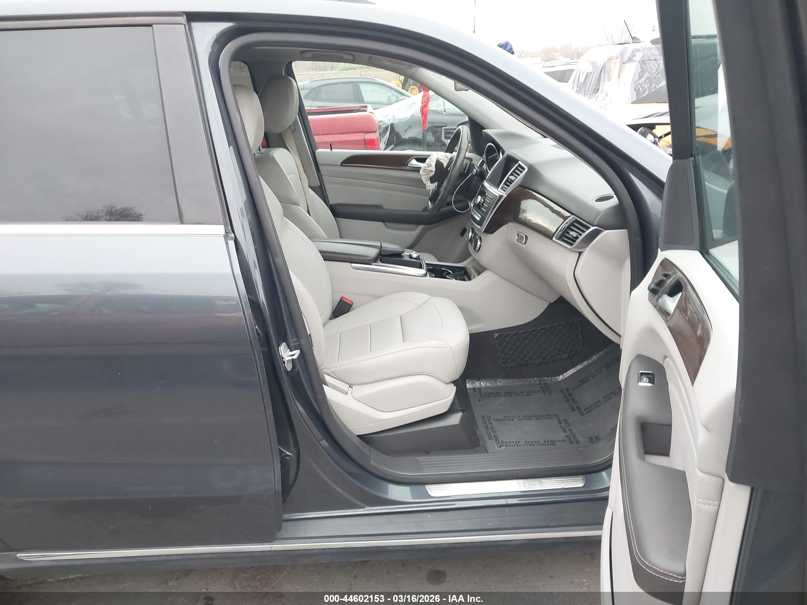 2014 Mercedes-benz Ml 350   Серебряный vin: 4JGDA5JB9EA421465