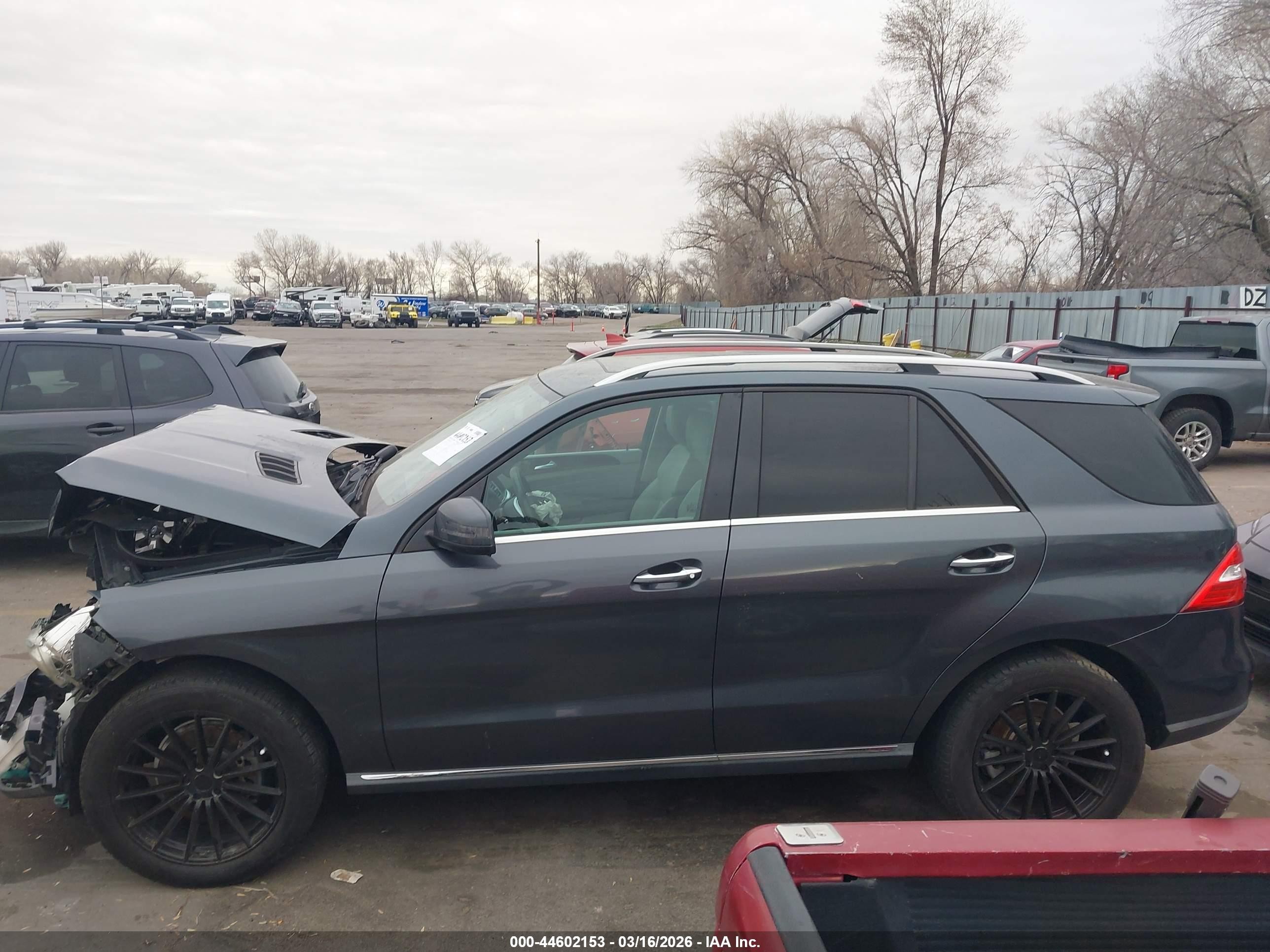 2014 Mercedes-benz Ml 350   Серебряный vin: 4JGDA5JB9EA421465
