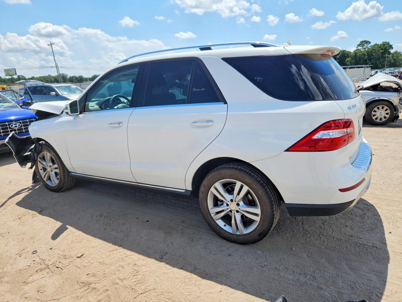 2015 Mercedes-benz Ml 350 Белый vin: 4JGDA5JB9FA557855