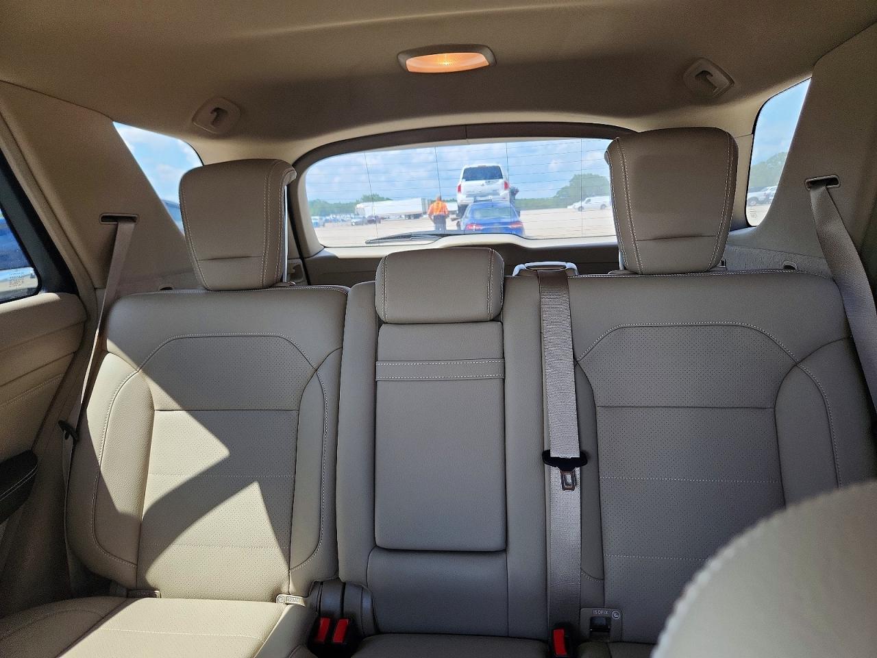 2015 Mercedes-benz Ml 350 Белый vin: 4JGDA5JB9FA557855
