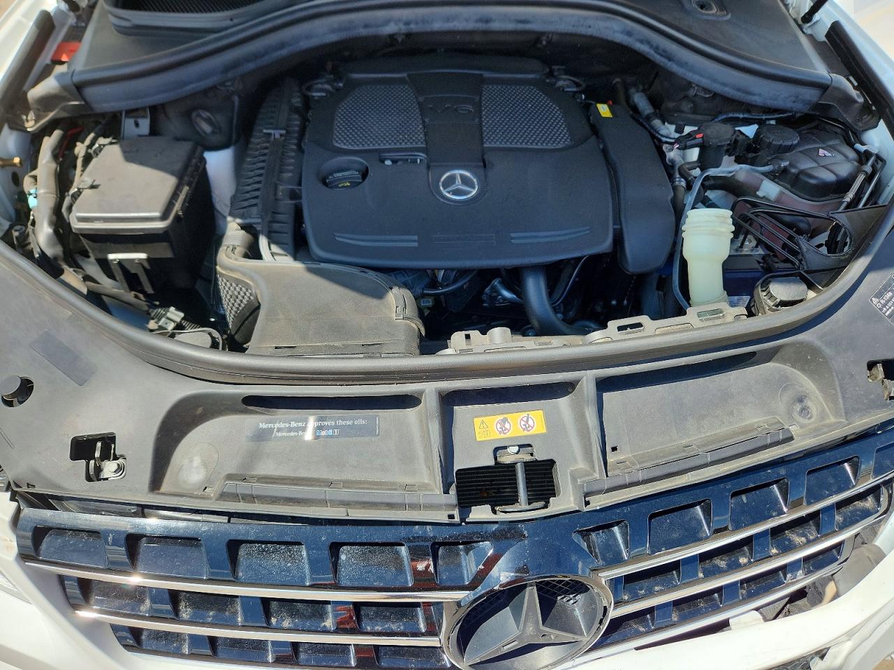 2015 Mercedes-benz Ml 350 Белый vin: 4JGDA5JB9FA557855