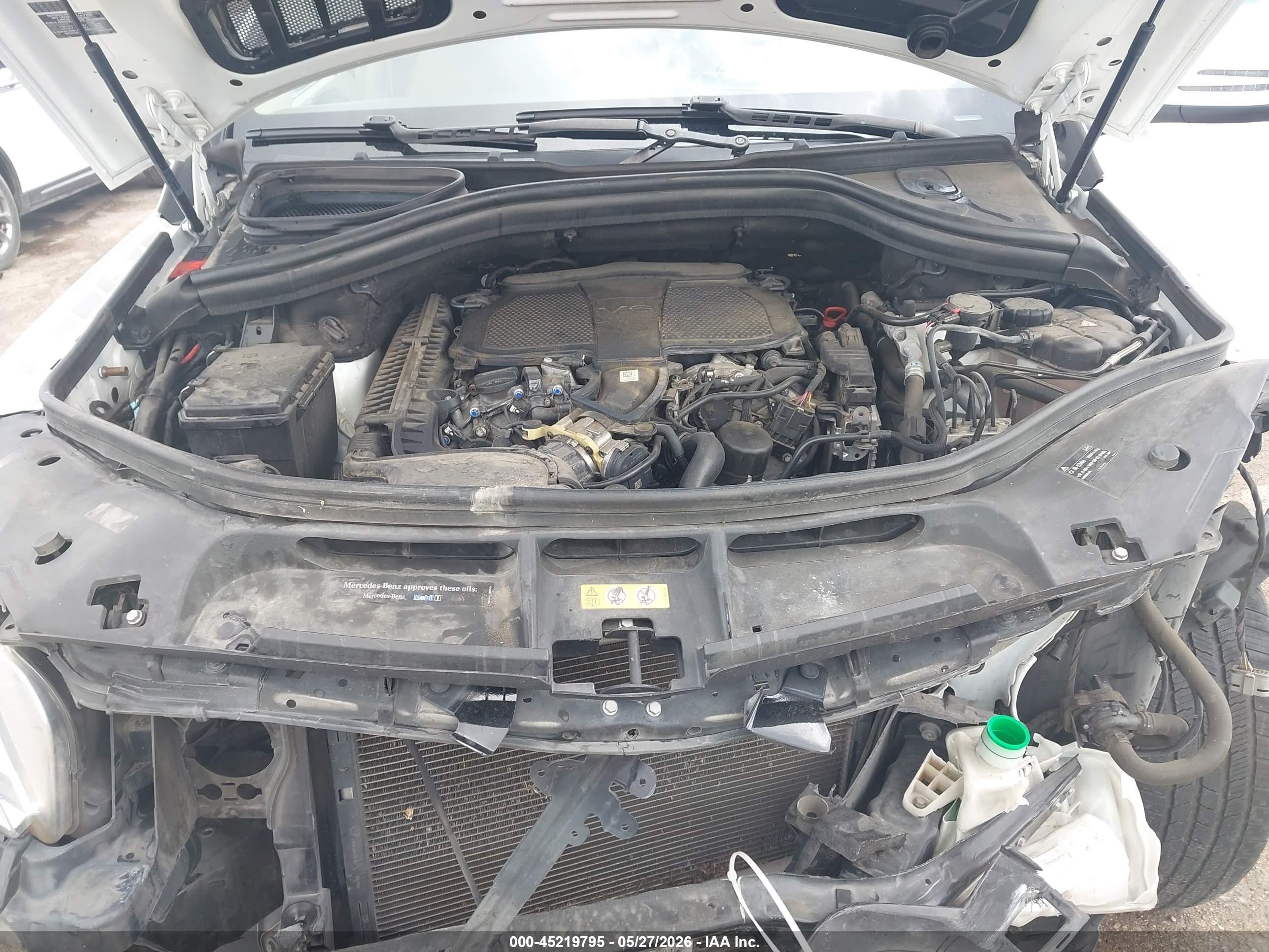 2015 Mercedes-benz Ml 350   Белый vin: 4JGDA5JB9FA583467