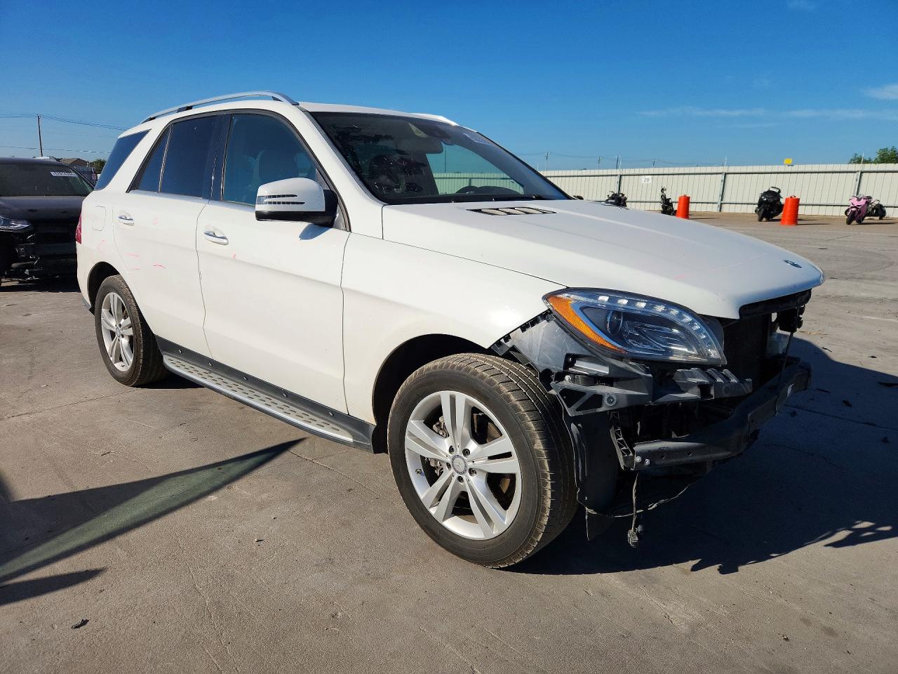 2015 Mercedes-benz Ml 350 White vin: 4JGDA5JB9FA591875
