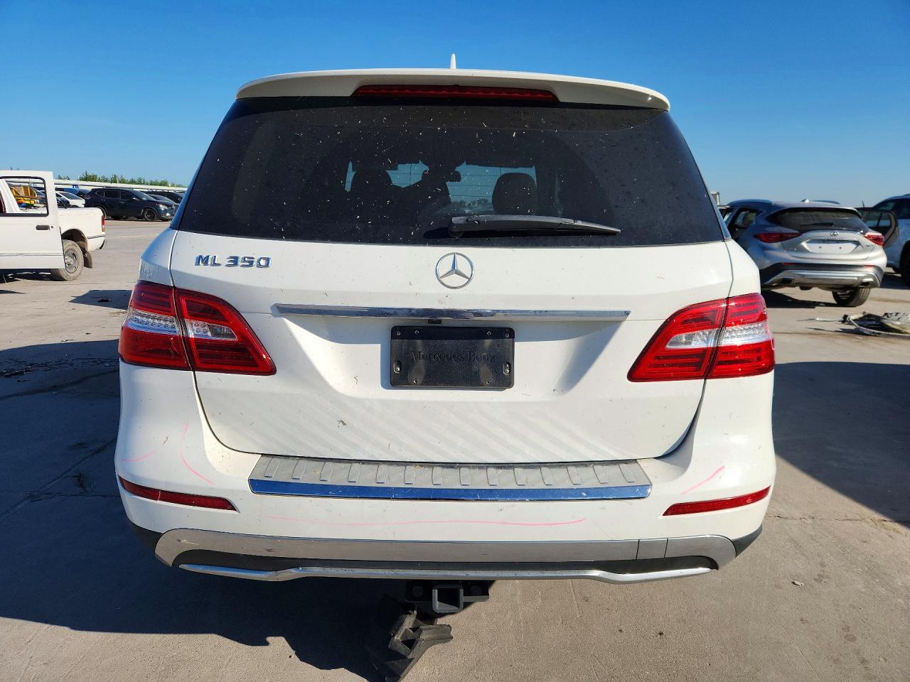 2015 Mercedes-benz Ml 350 White vin: 4JGDA5JB9FA591875