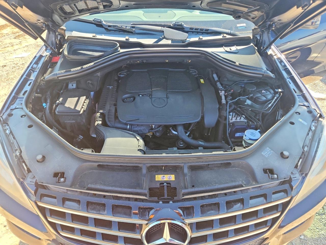 2013 Mercedes-benz Ml 350 Blue vin: 4JGDA5JBXDA140628