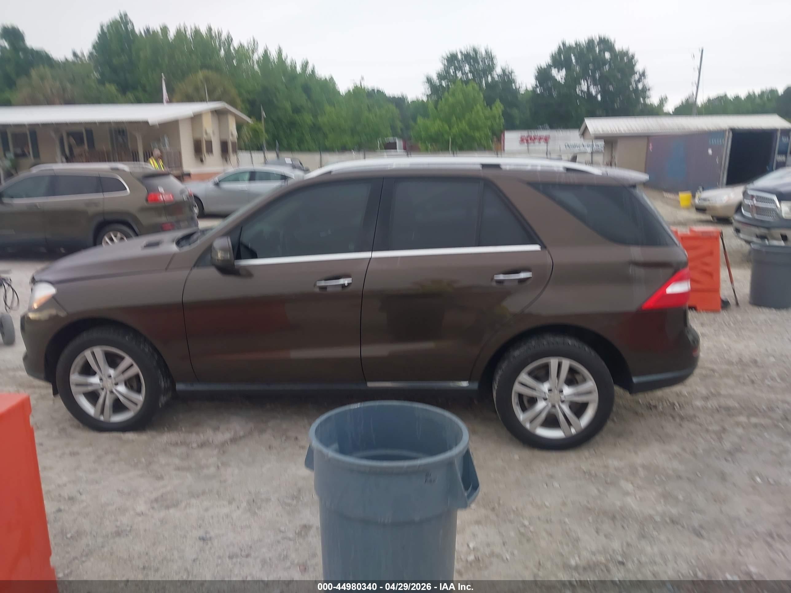 2013 Mercedes-benz Ml 350   Brown vin: 4JGDA5JBXDA152424