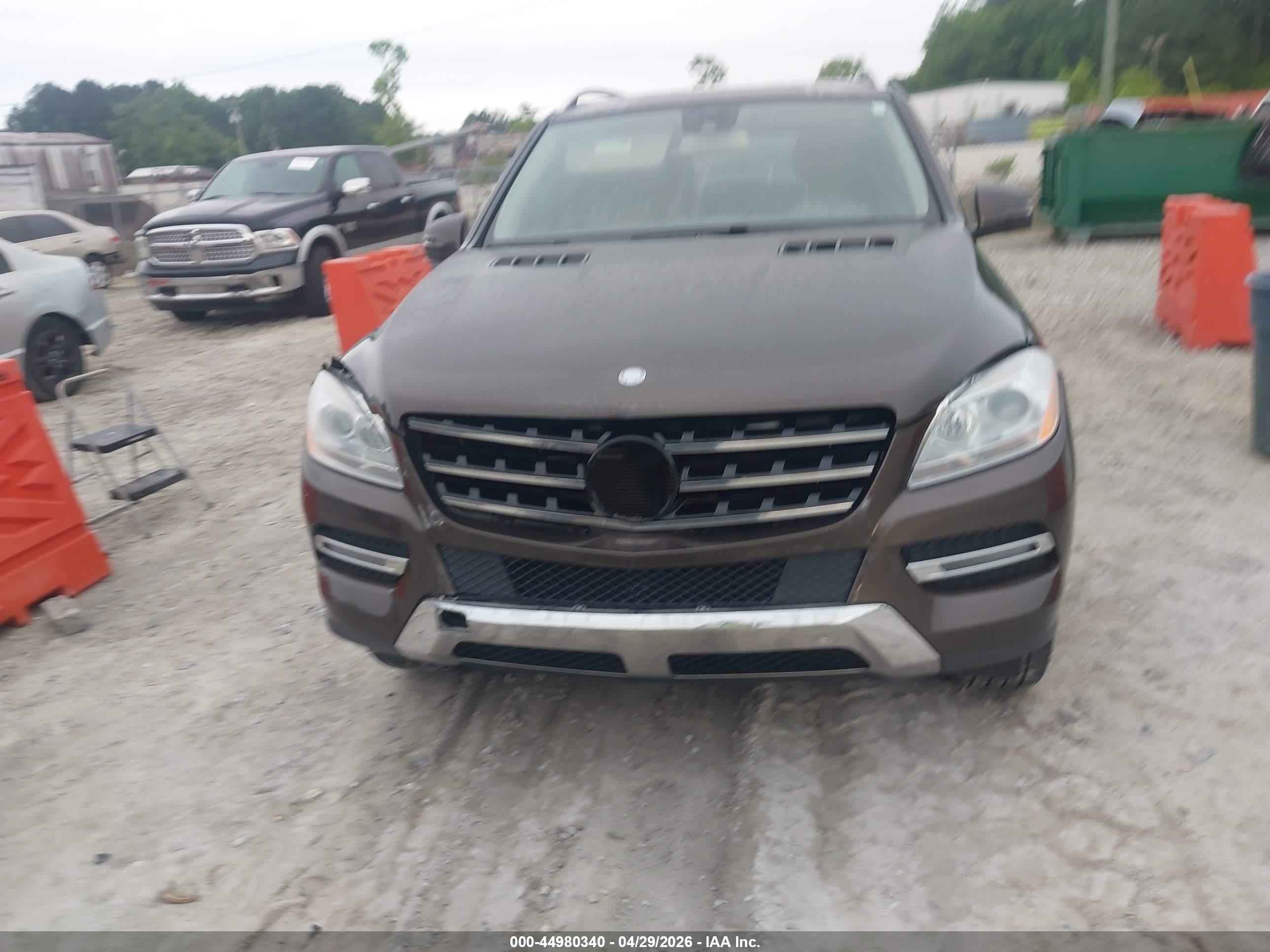 2013 Mercedes-benz Ml 350   Brown vin: 4JGDA5JBXDA152424