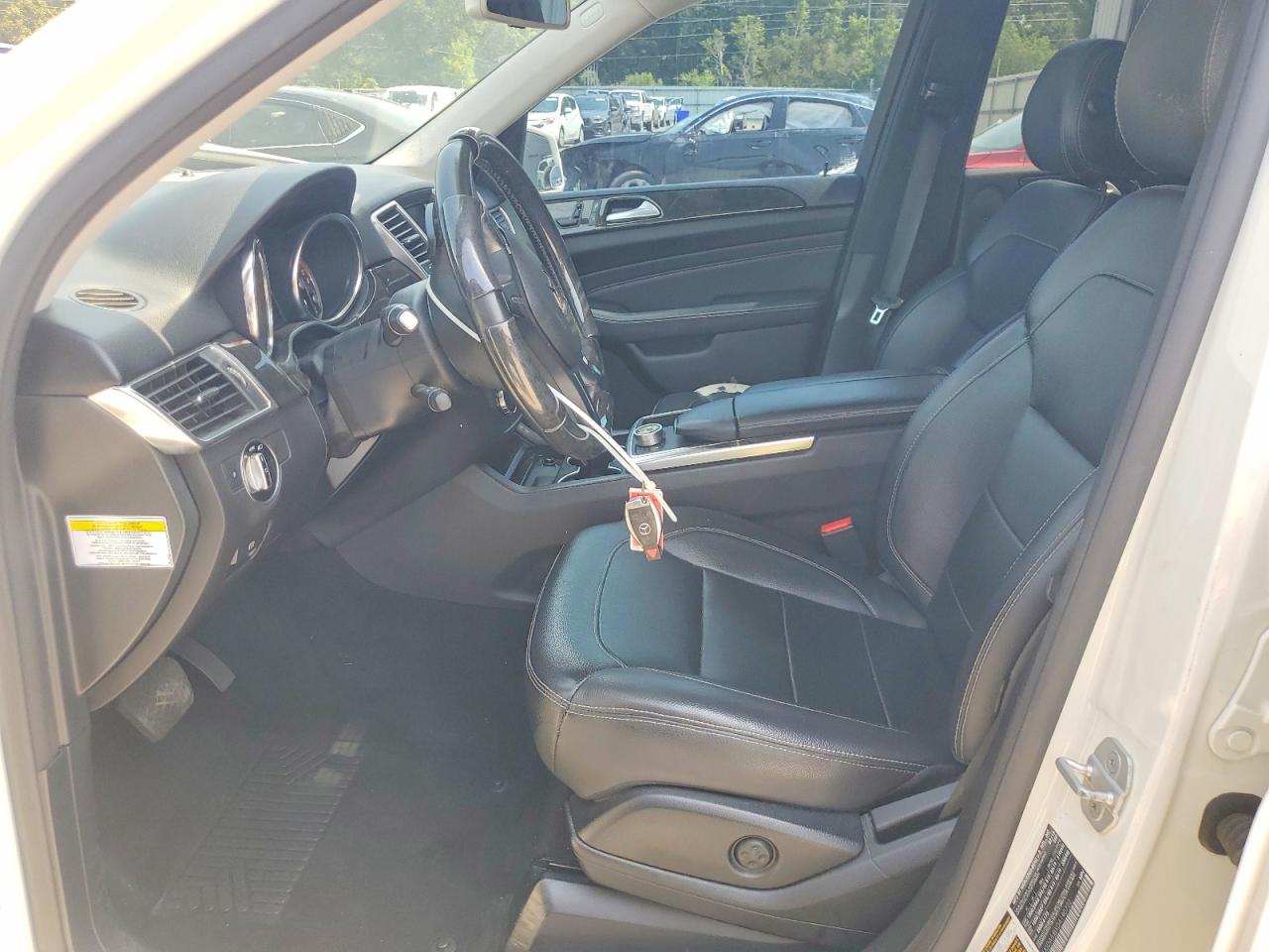 2013 Mercedes-benz Ml 350 White vin: 4JGDA5JBXDA190722
