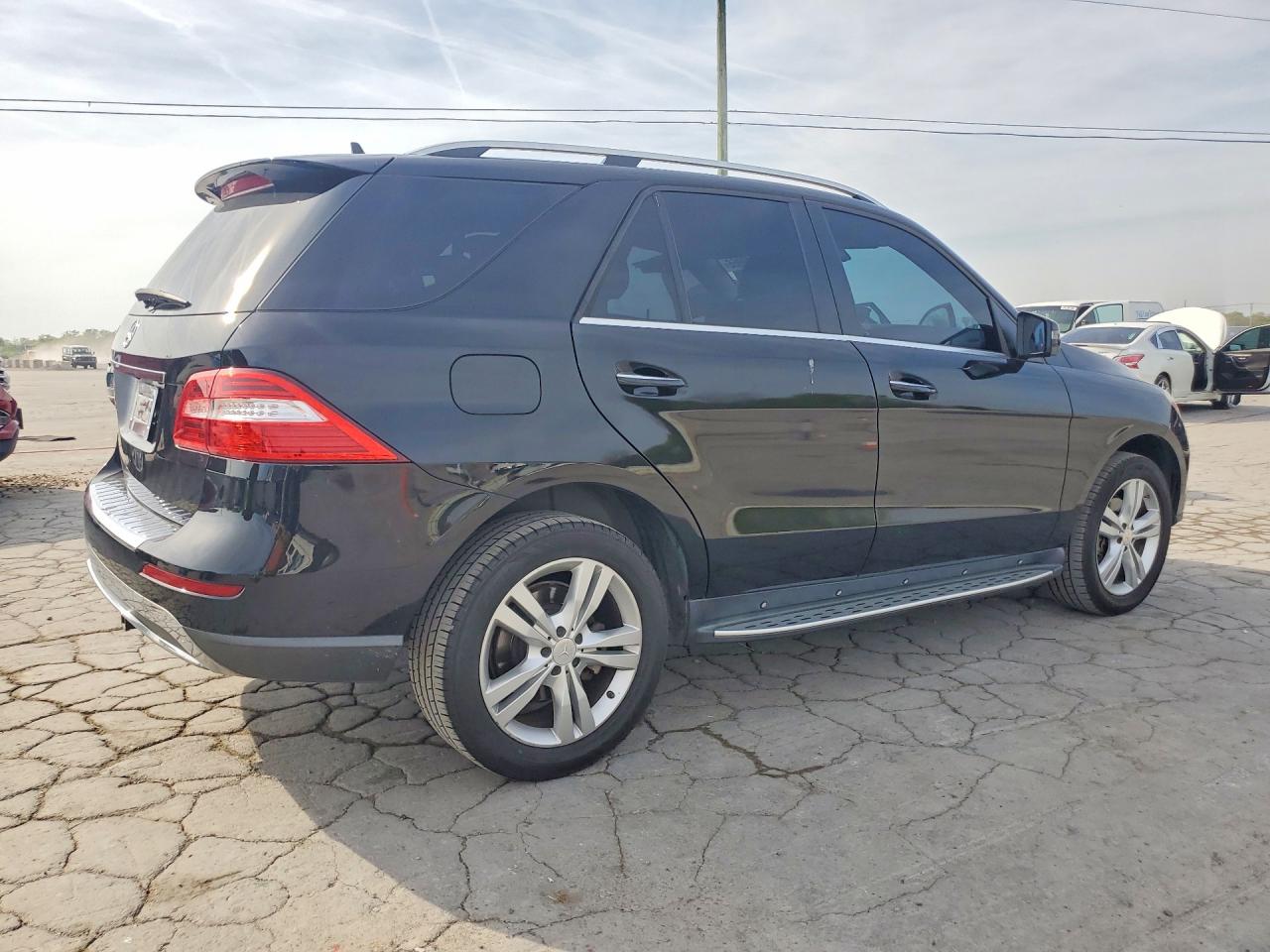 2013 Mercedes-benz Ml 350 Black vin: 4JGDA5JBXDA247274
