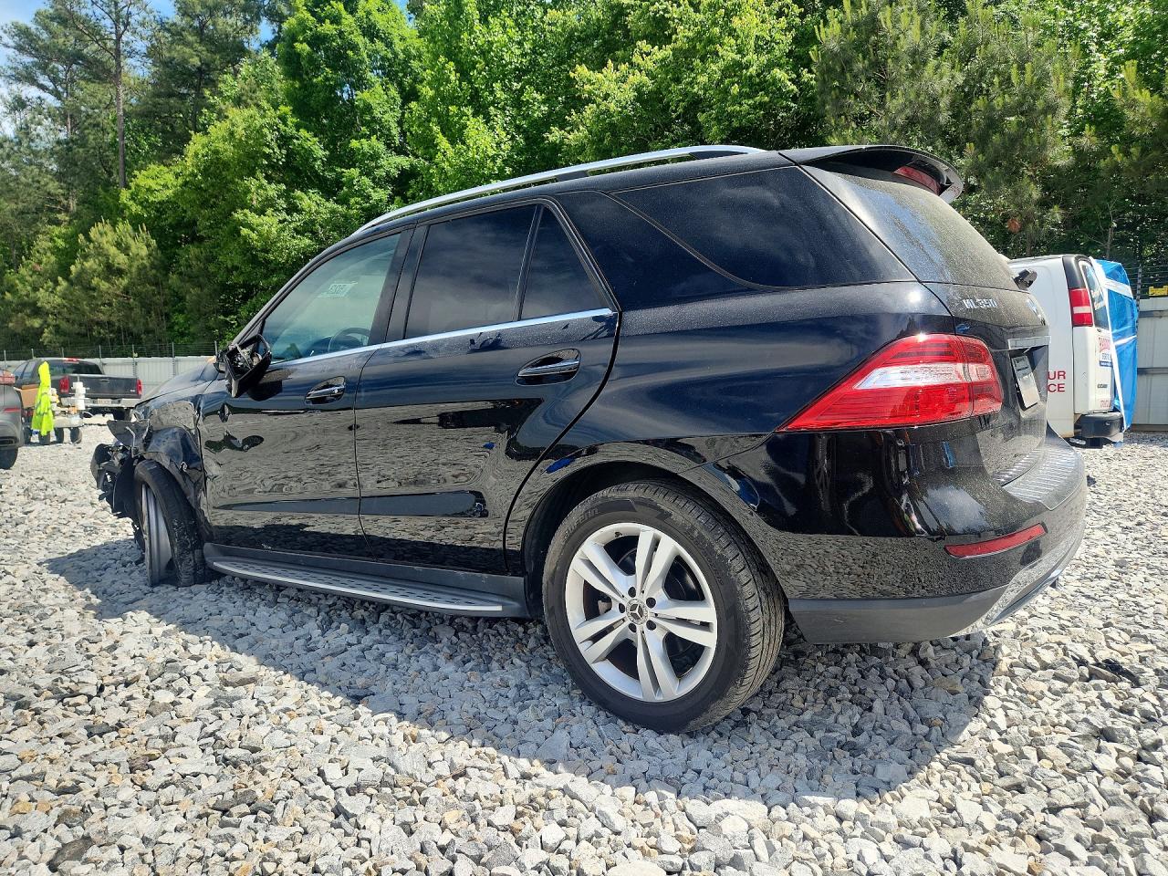 2013 Mercedes-benz Ml 350 Черный vin: 4JGDA5JBXDA256556