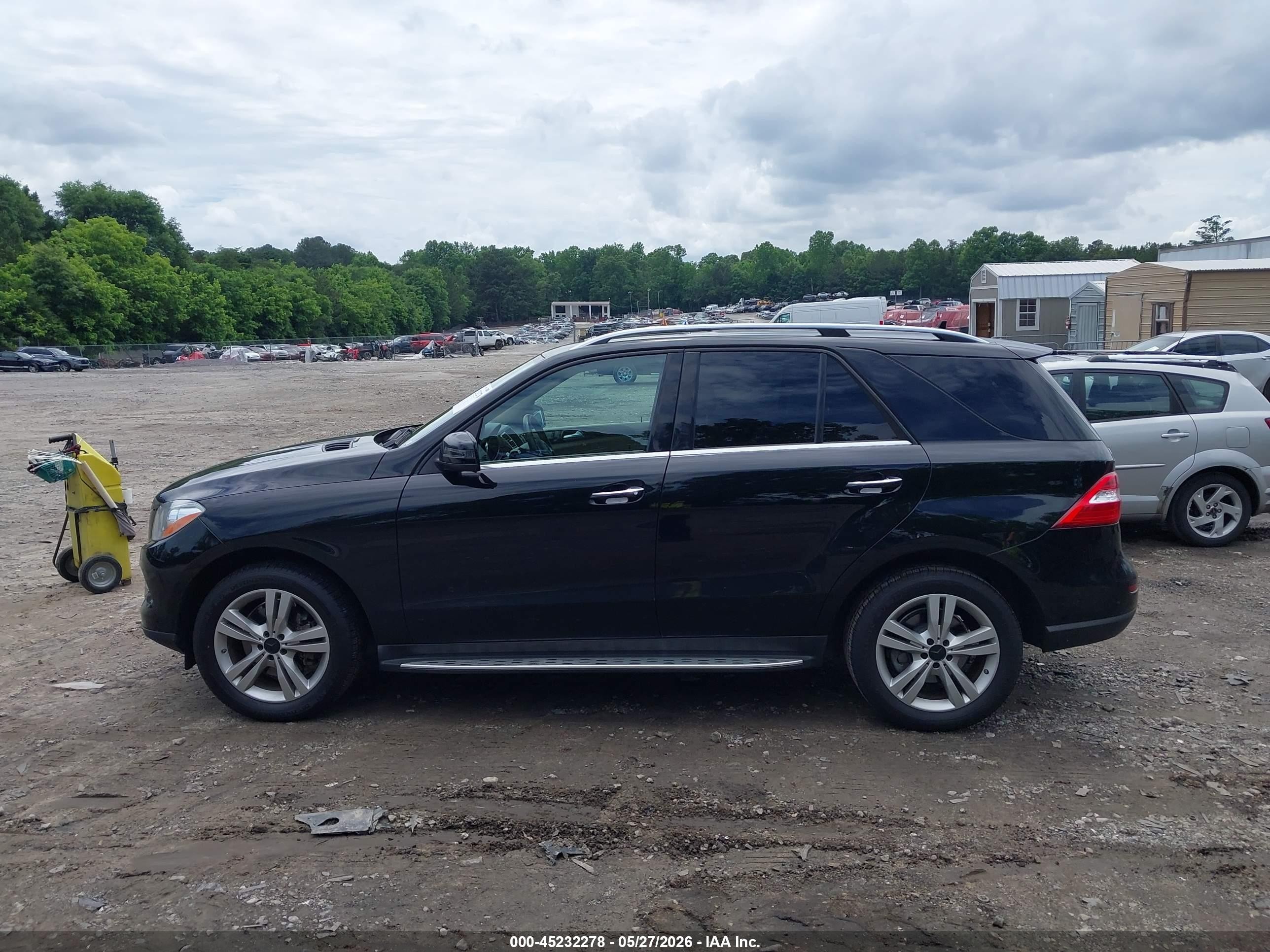 2014 Mercedes-benz Ml 350   Black vin: 4JGDA5JBXEA387665