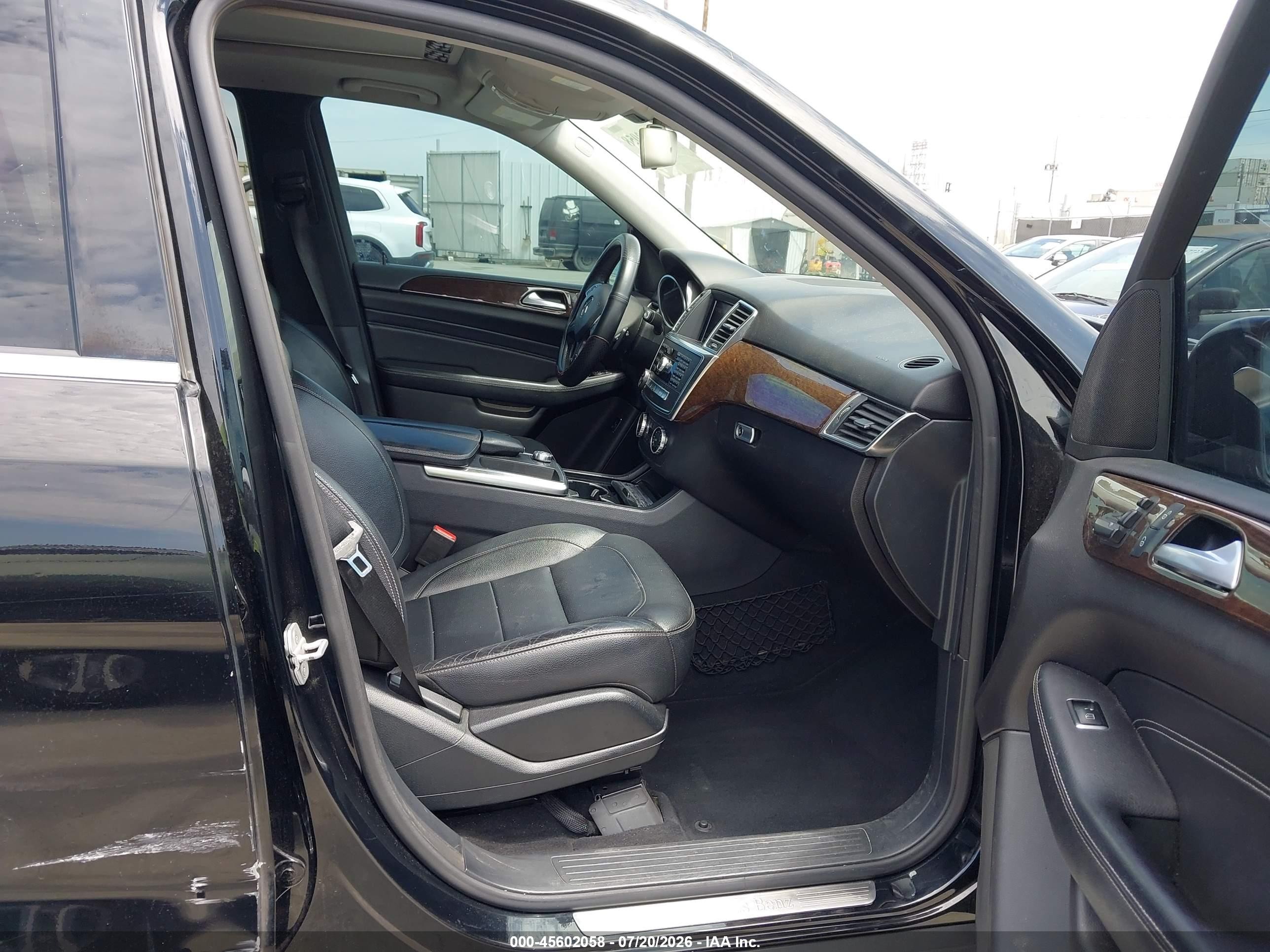 2014 Mercedes-benz Ml 350   Black vin: 4JGDA5JBXEA410510