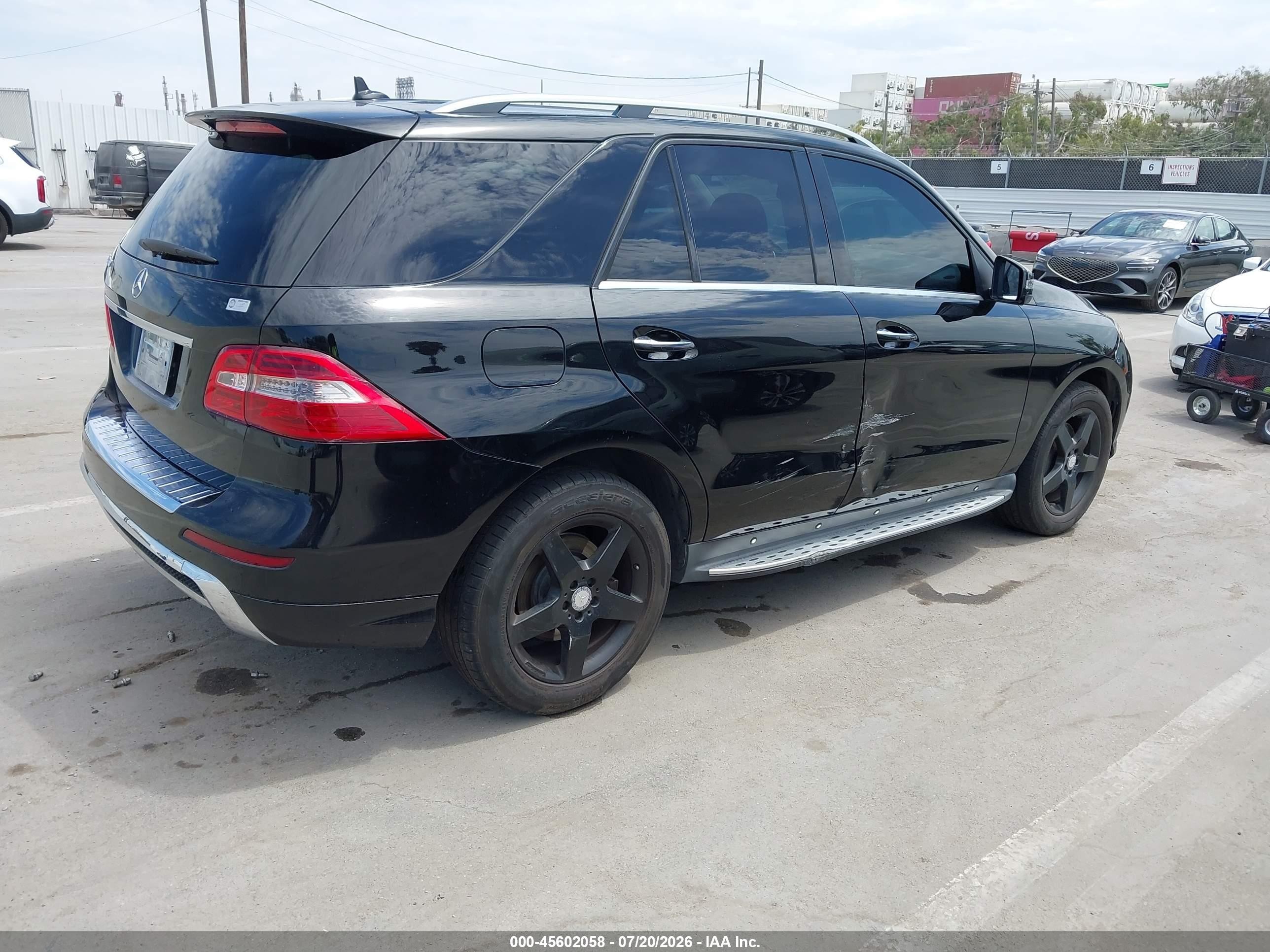 2014 Mercedes-benz Ml 350   Black vin: 4JGDA5JBXEA410510