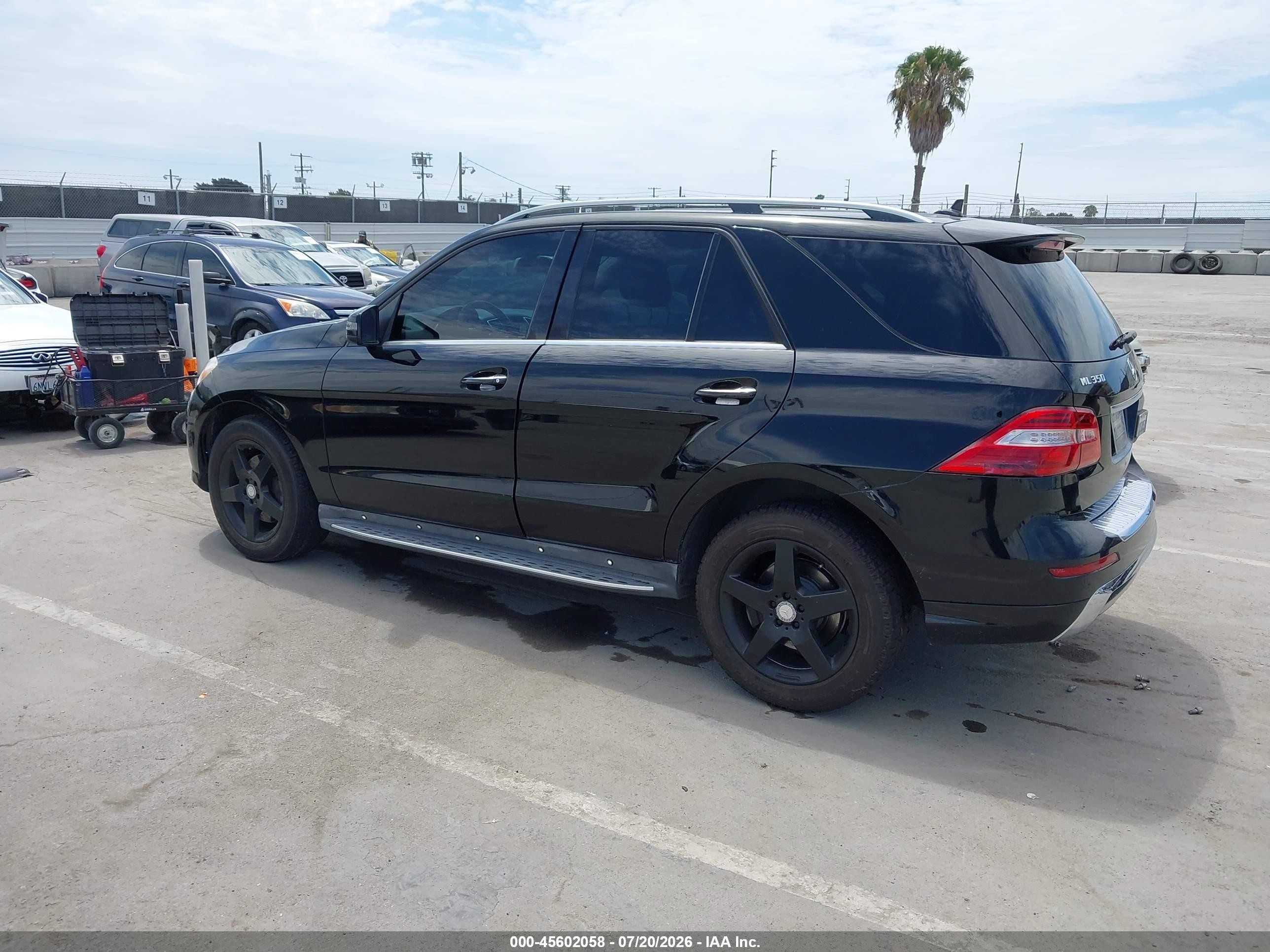 2014 Mercedes-benz Ml 350   Black vin: 4JGDA5JBXEA410510