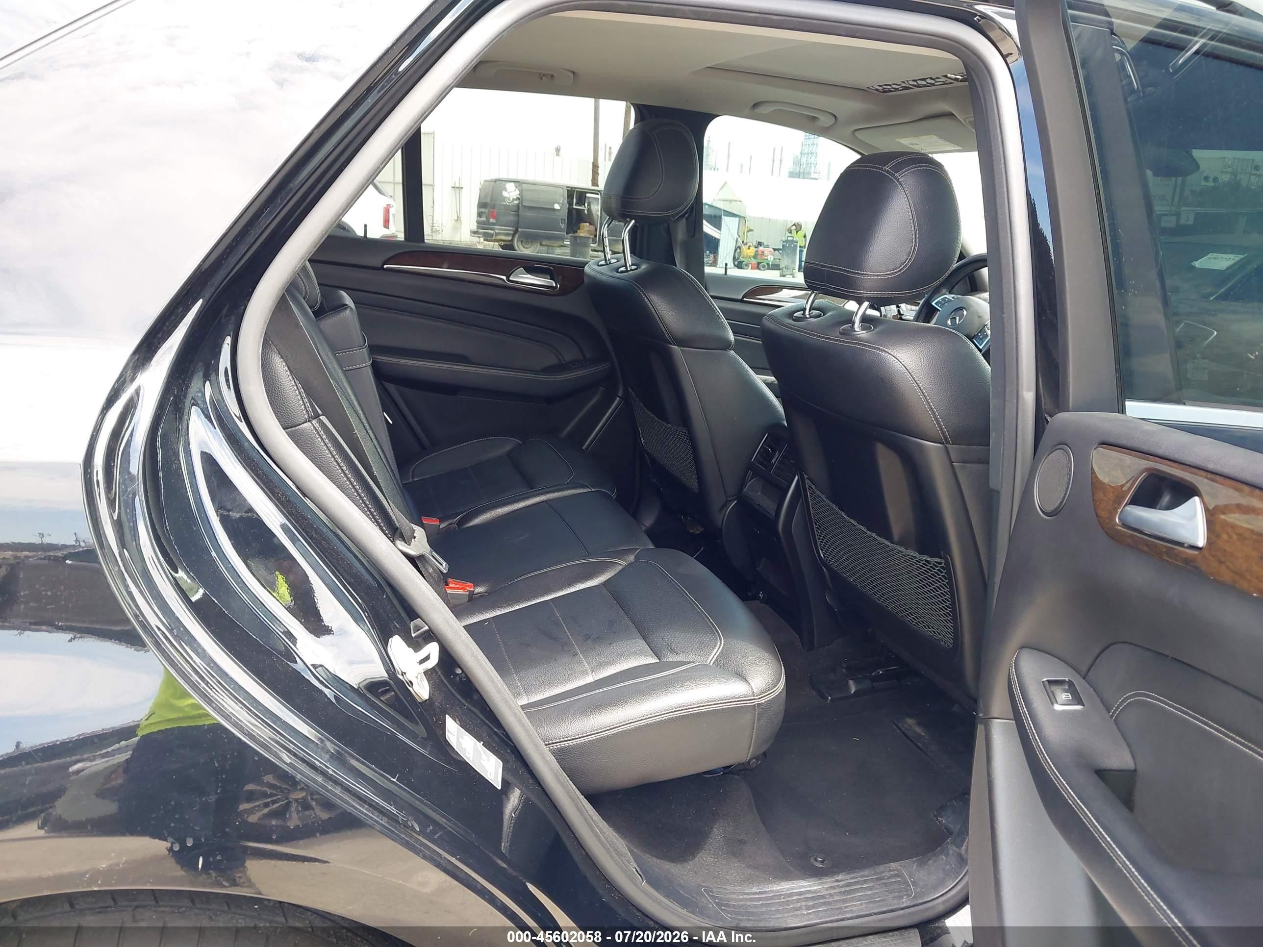 2014 Mercedes-benz Ml 350   Black vin: 4JGDA5JBXEA410510