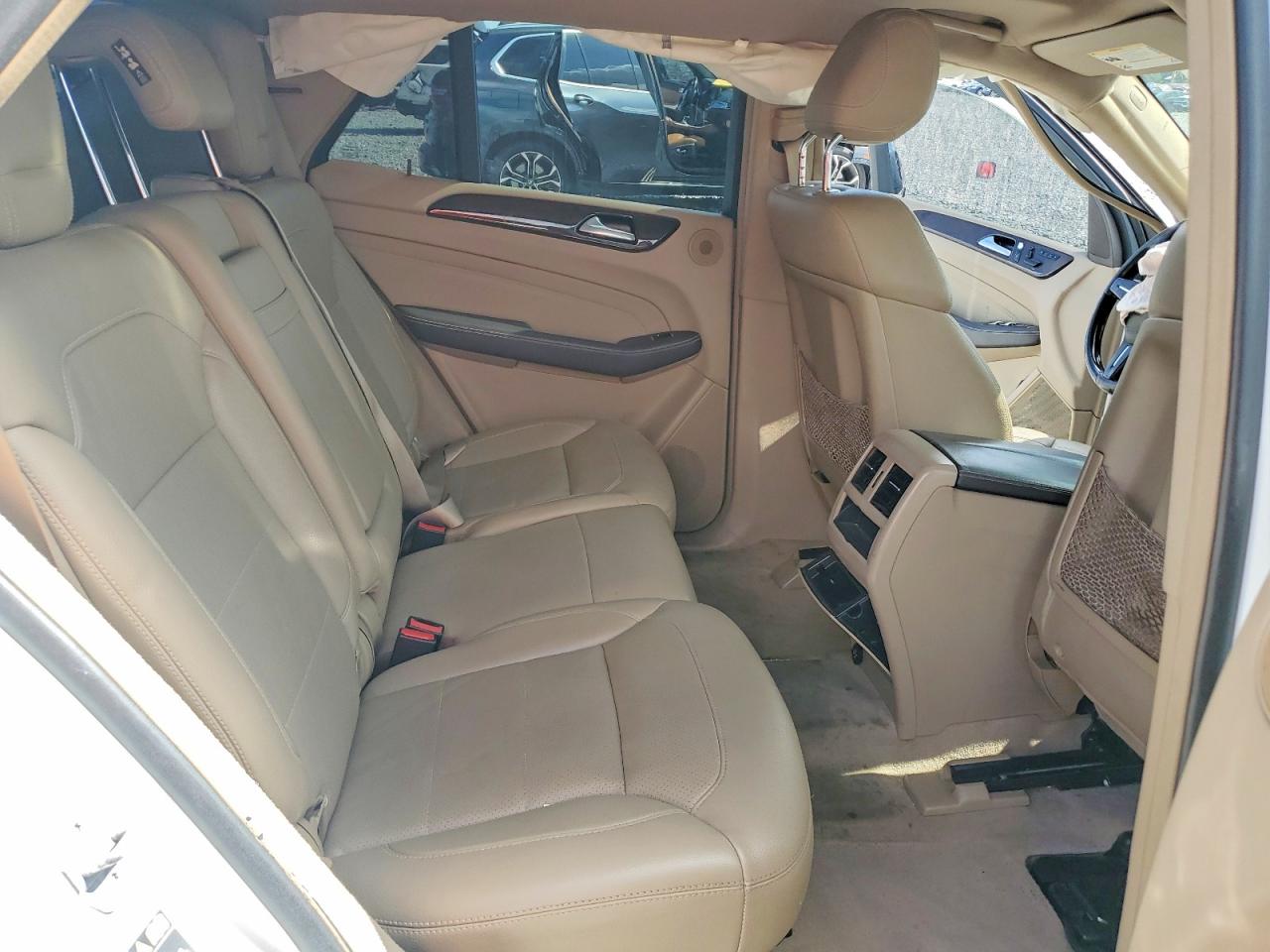 2014 Mercedes-benz Ml 350 White vin: 4JGDA5JBXEA422429